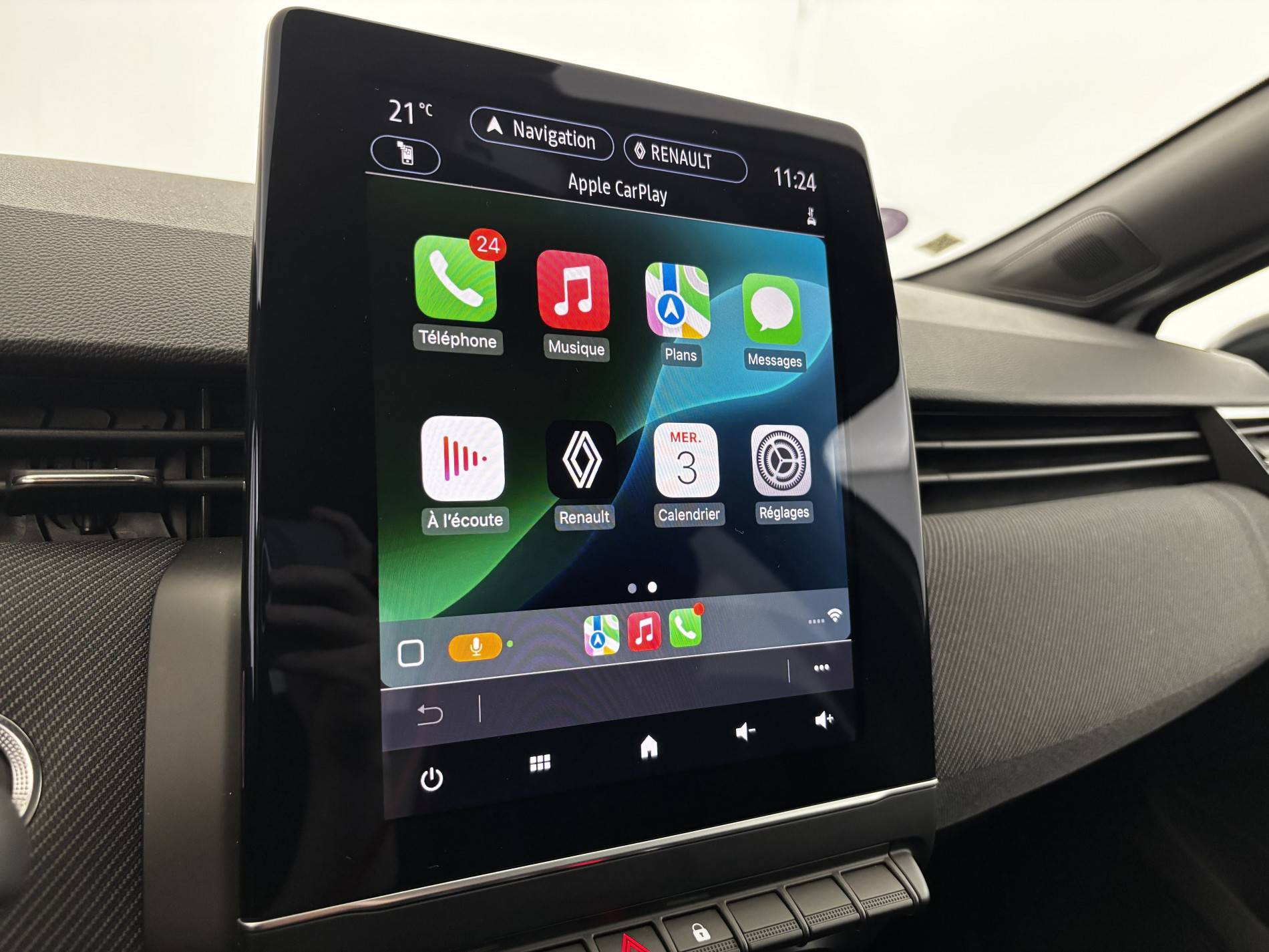 Vente en ligne Renault Clio 5 Clio E-Tech full hybrid 145 au prix de 20 790 €