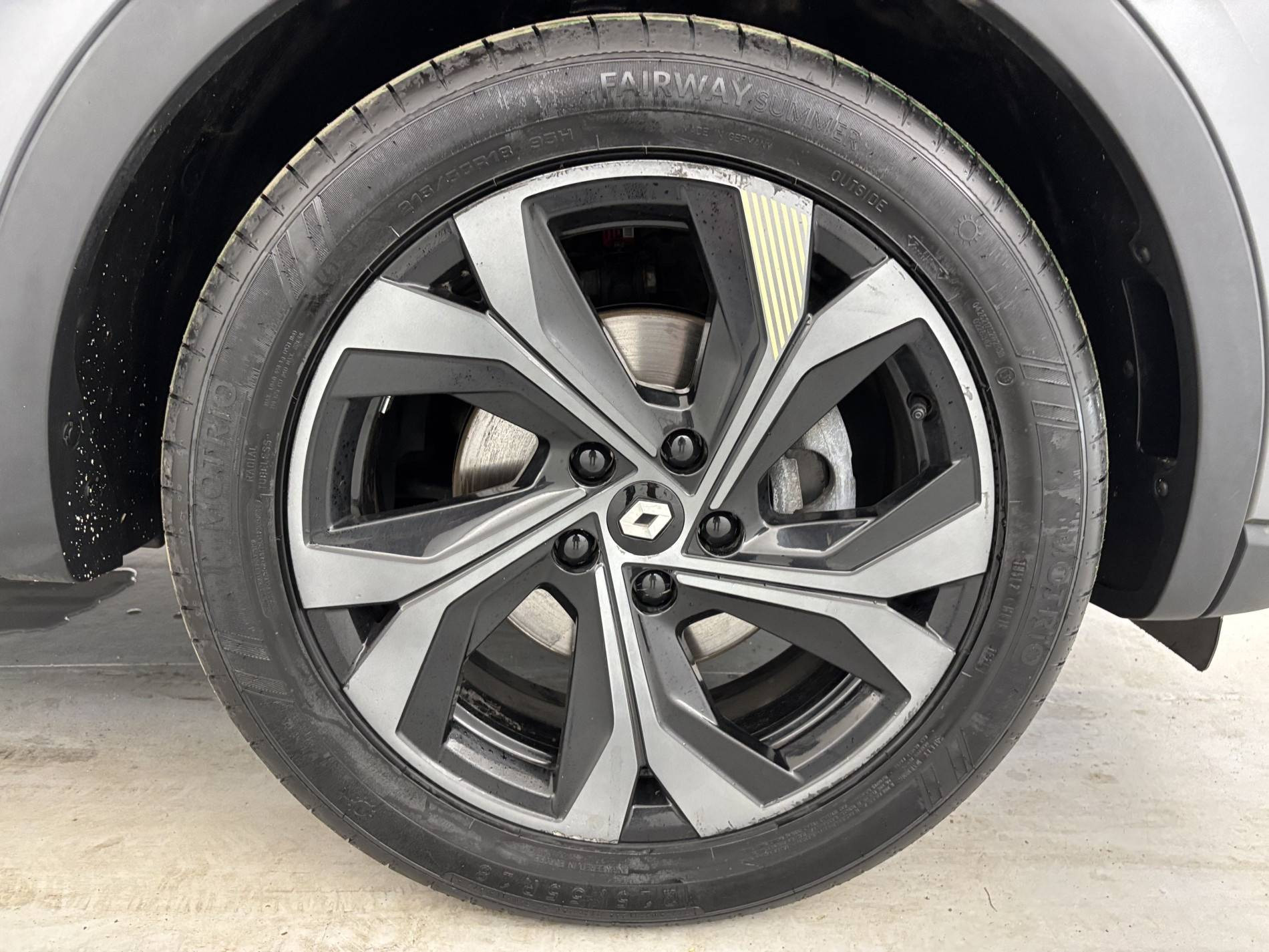 Vente en ligne Renault Arkana  E-Tech hybride 145 - 22 au prix de 20 990 €
