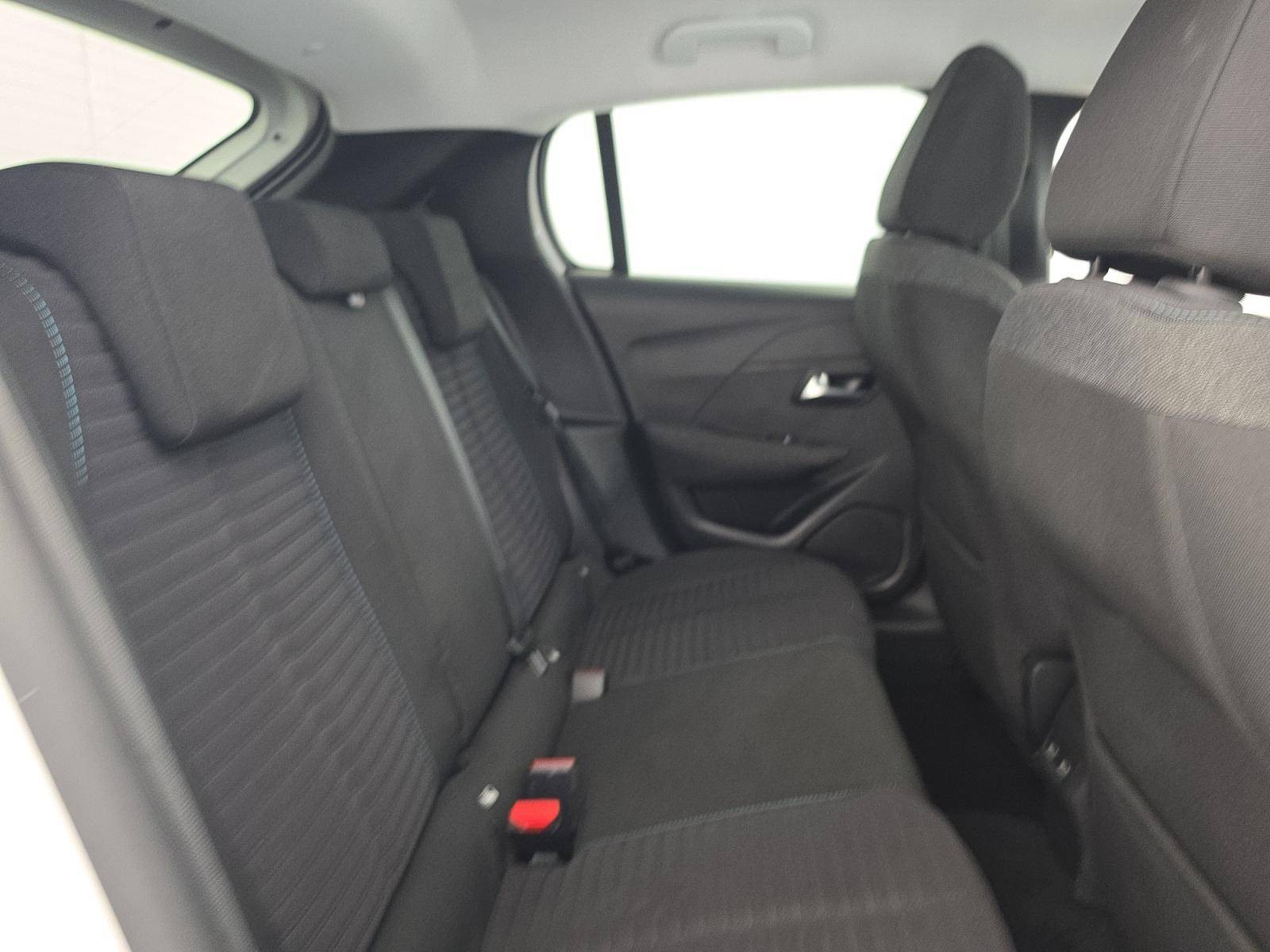 Vente en ligne Peugeot E-208  50 kWh 136ch au prix de 17 890 €