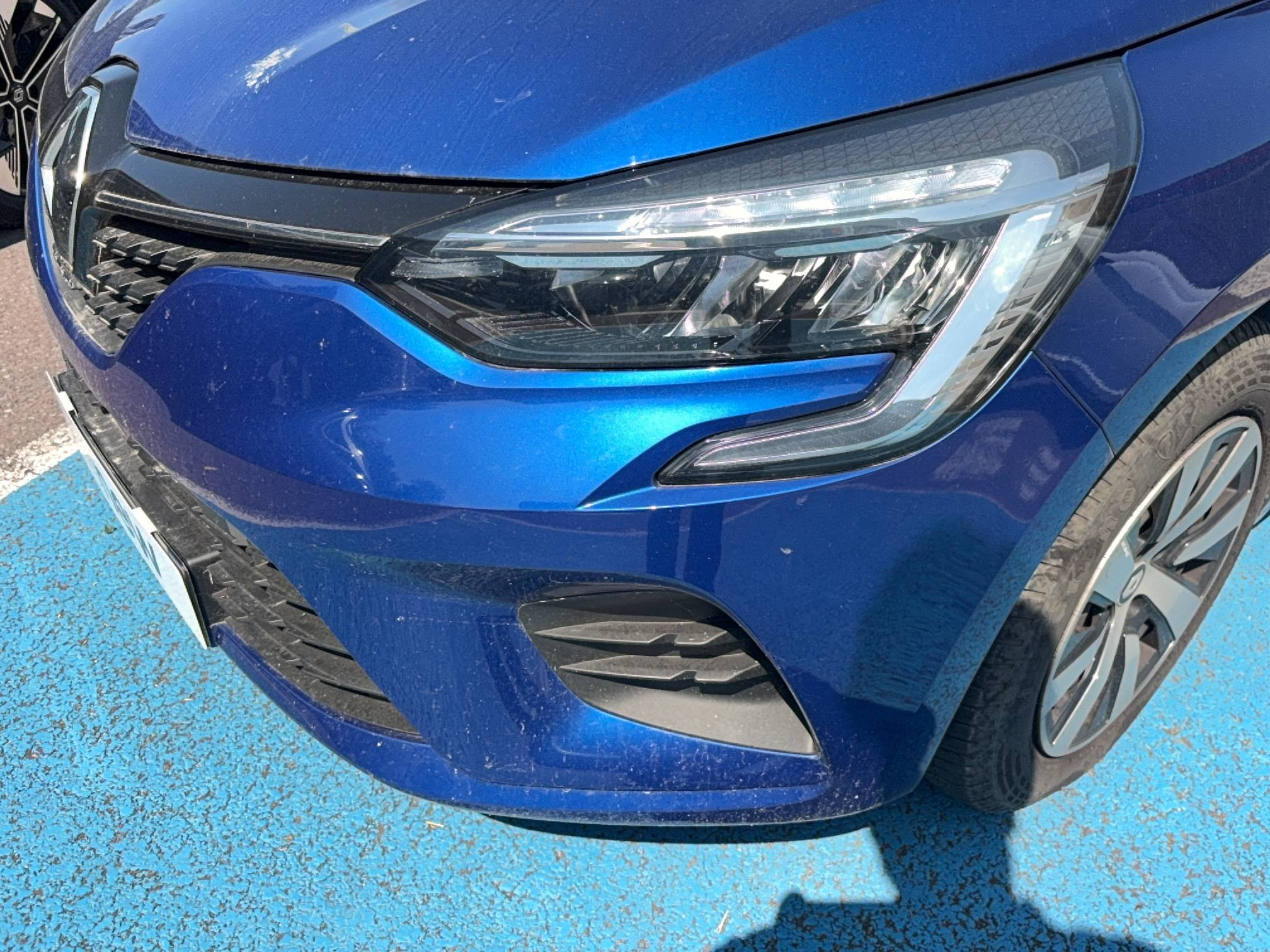 Vente en ligne Renault Clio 5 Clio TCe 90 au prix de 13 990 €