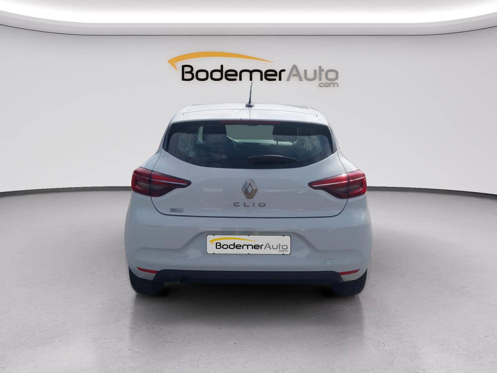 Vente en ligne Renault Clio 5 CLIO SOCIETE BLUE DCI 100 - 21N au prix de 11 990 €