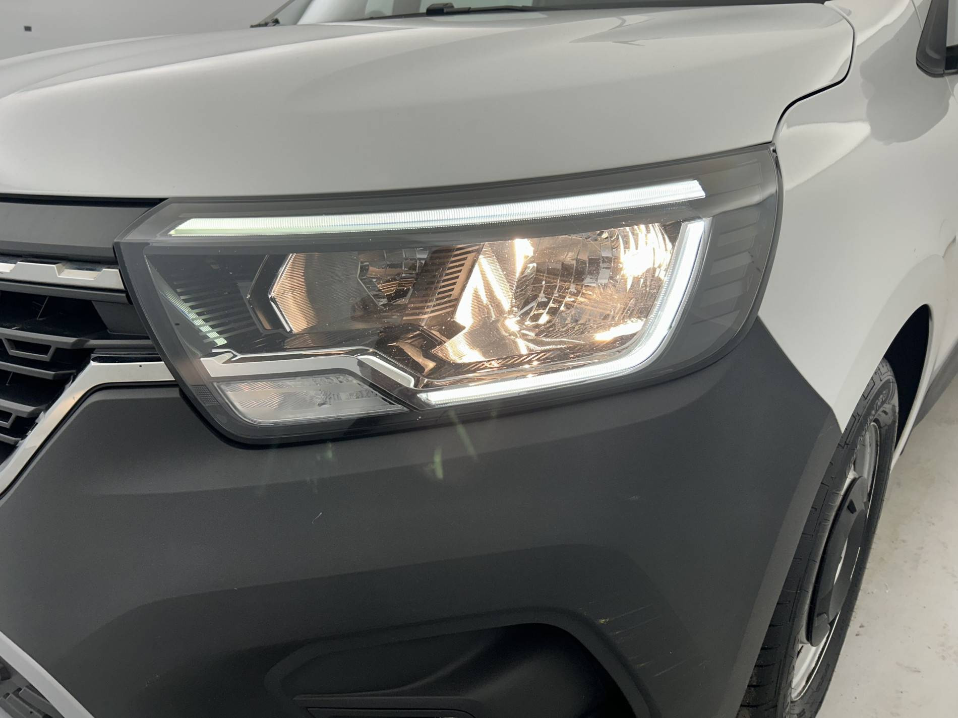 Vente en ligne Renault Kangoo Van  BLUE DCI 95 au prix de 13 990 €