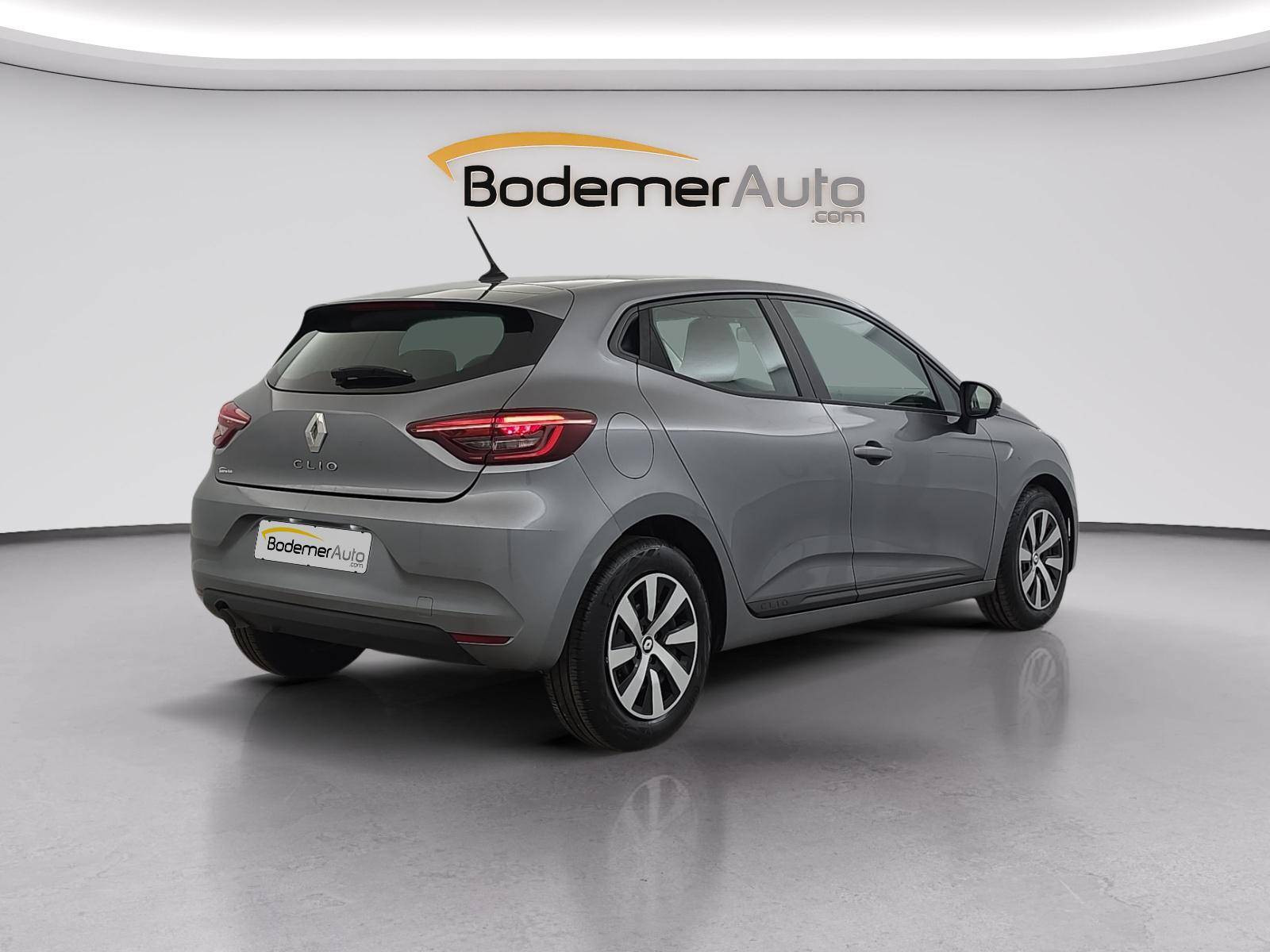 Vente en ligne Renault Clio 5 Clio TCe 90 au prix de 14 790 €