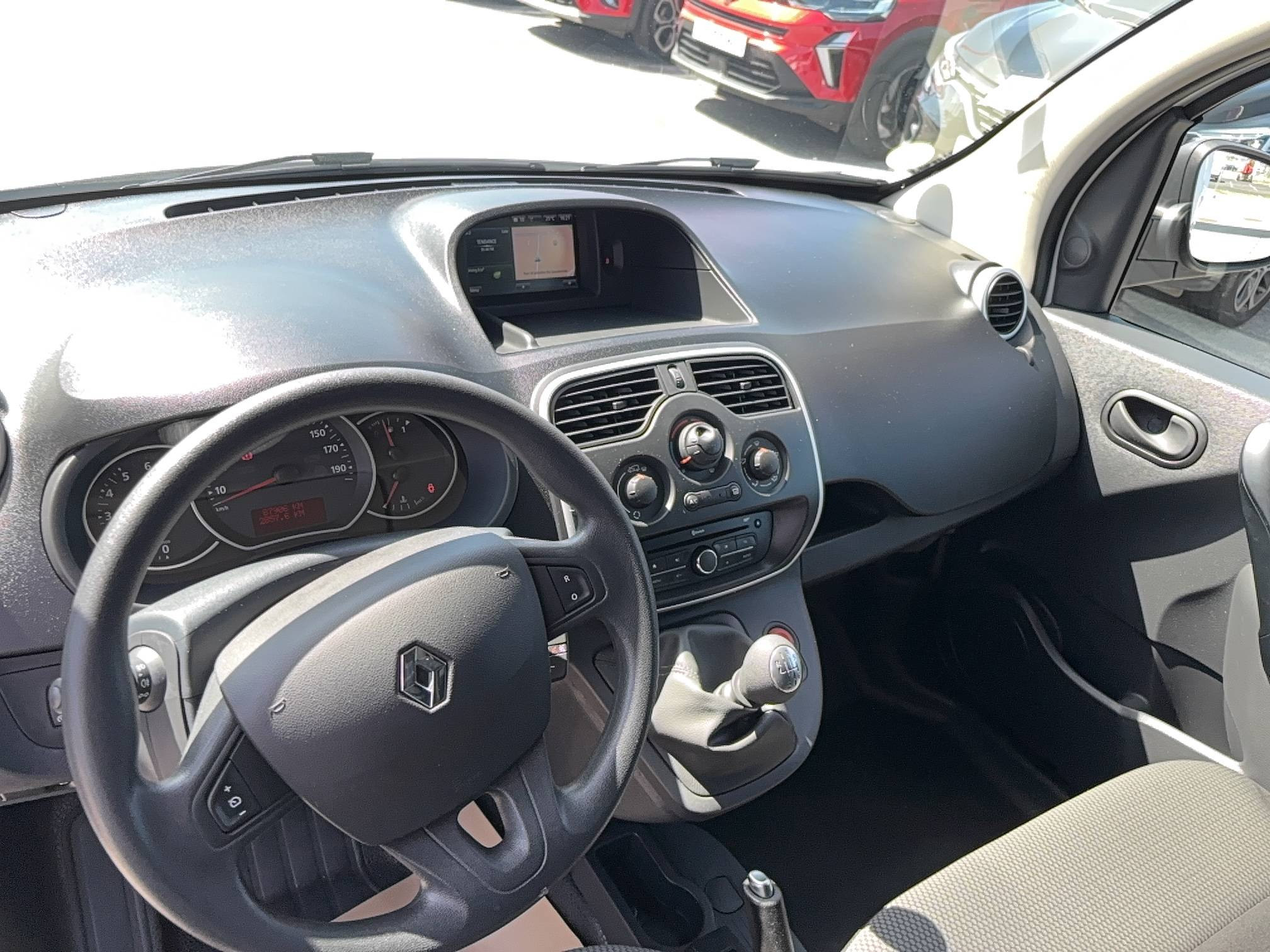 Vente en ligne Renault Kangoo Express  BLUE DCI 80 au prix de 12 290 €