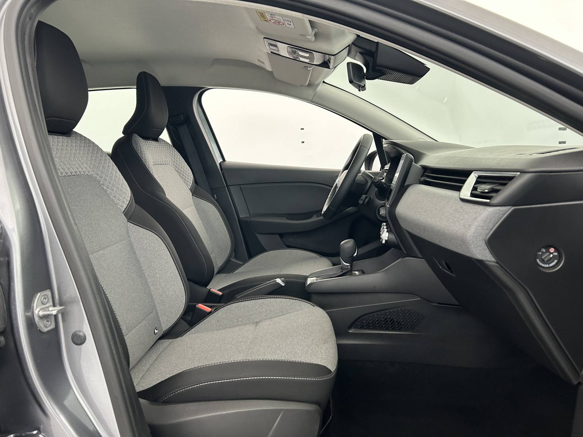 Vente en ligne Renault Clio 5 Clio E-Tech full hybrid 145 ch GSR2 au prix de 19 900 €