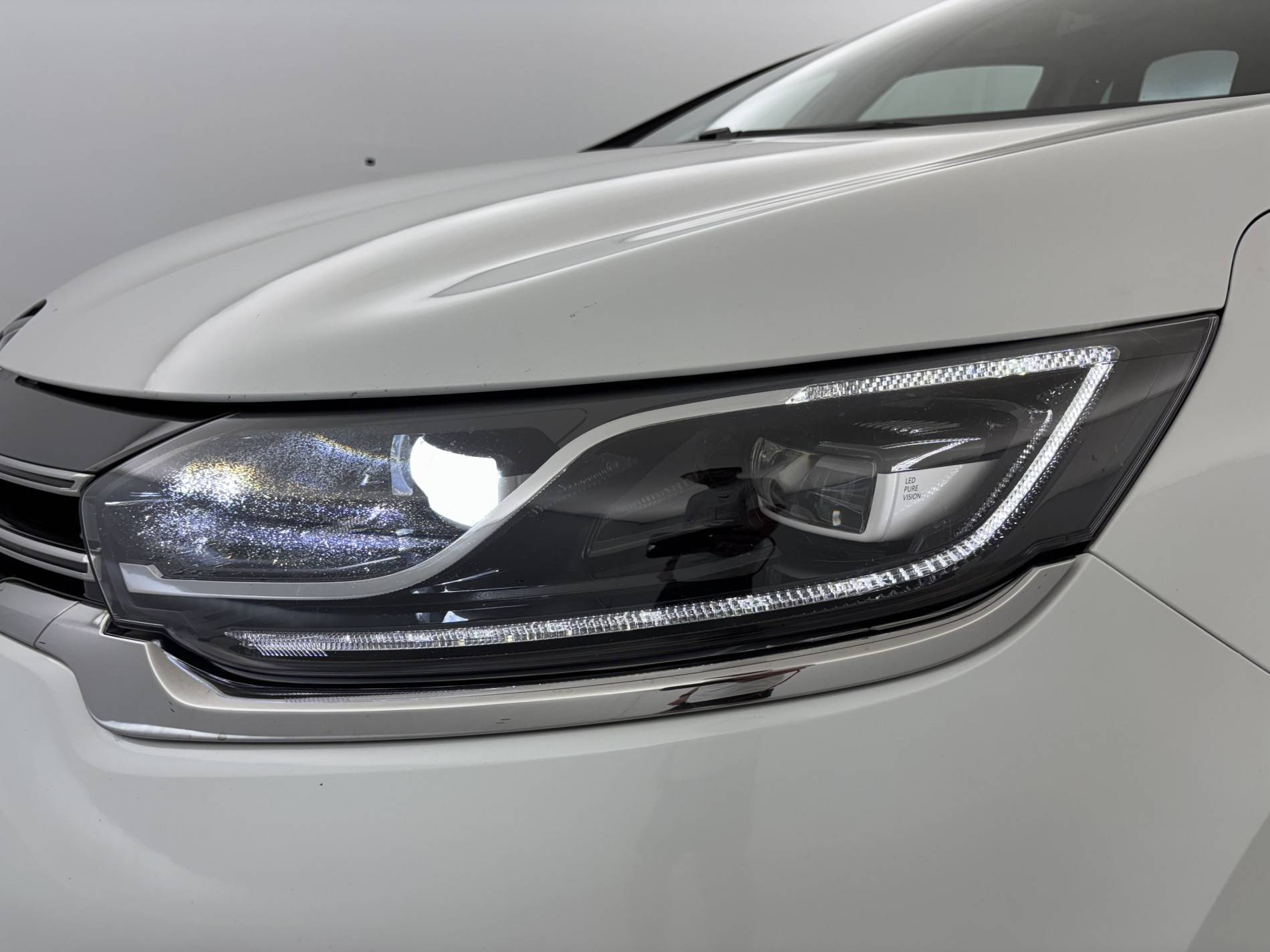 Vente en ligne Renault Espace 5 Espace dCi 160 Energy Twin Turbo au prix de 16 990 €