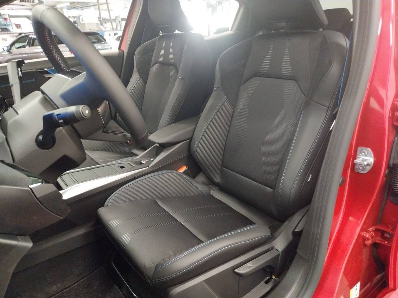 Vente en ligne Renault Clio 6 Clio E-Tech full hybrid 160 ch au prix de 50 000 €