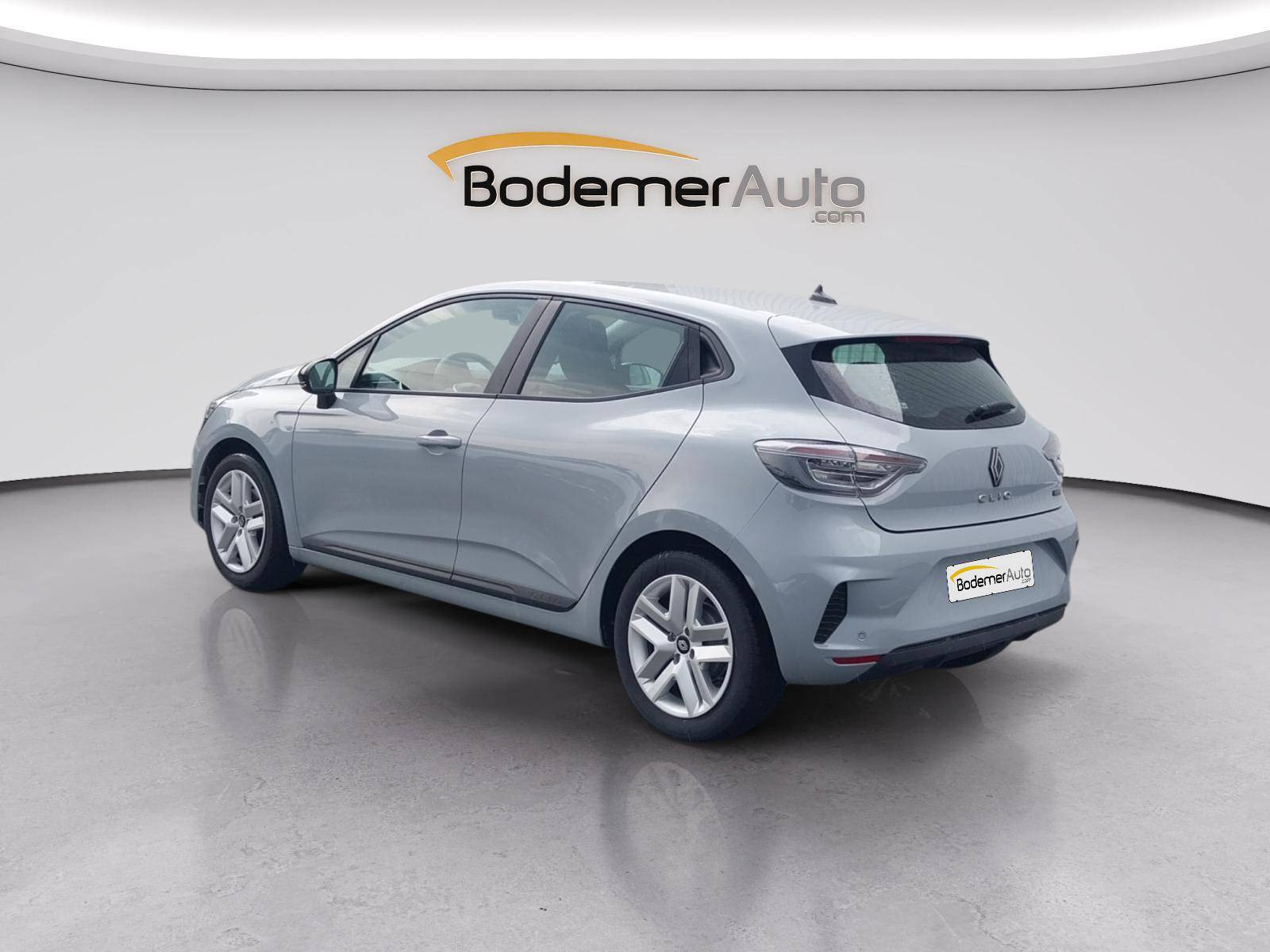 Vente en ligne Renault Clio 5 Clio E-Tech full hybrid 145 ch GSR2 au prix de 19 190 €