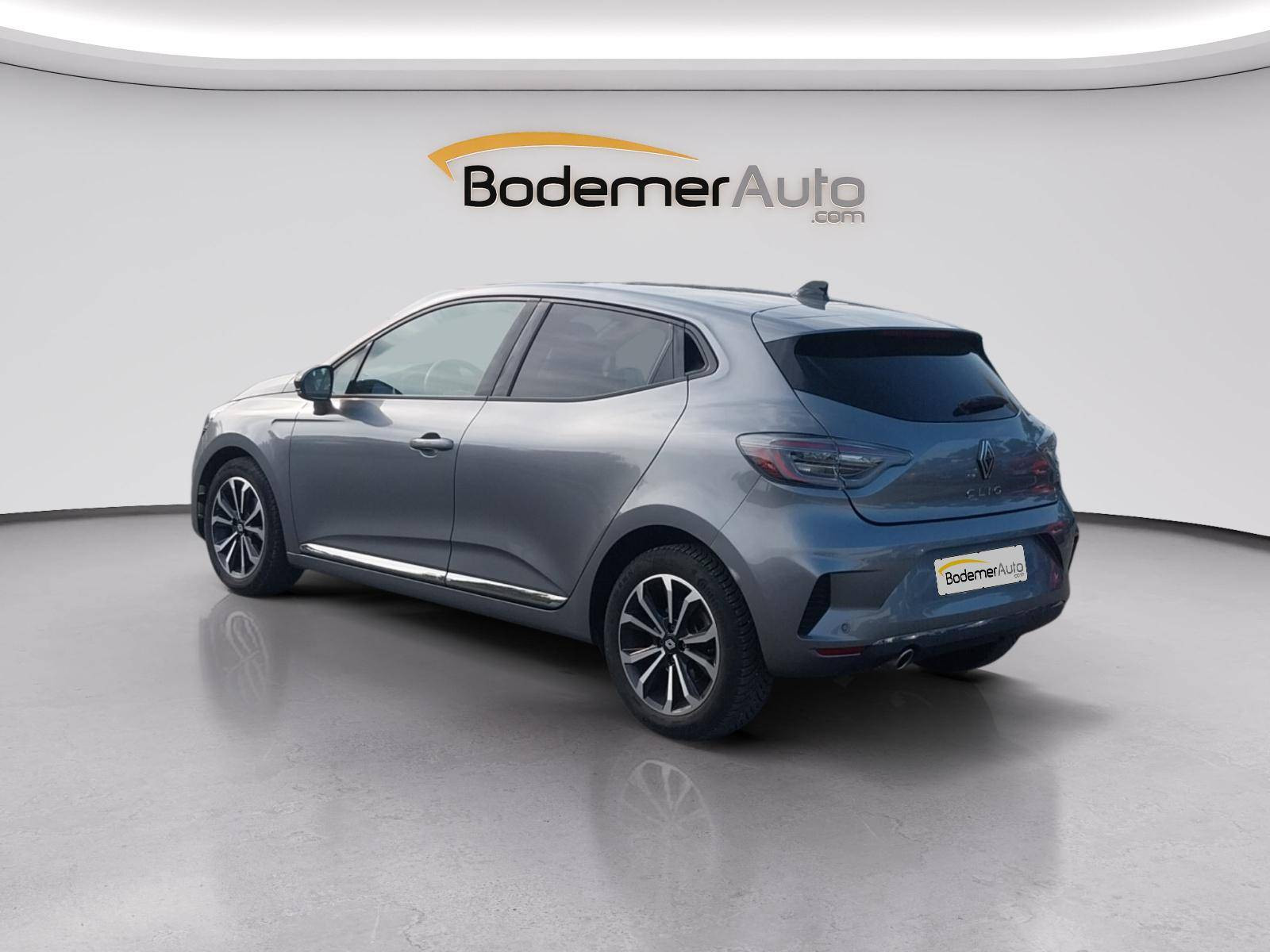 Vente en ligne Renault Clio 5 Clio TCe 90 au prix de 15 890 €