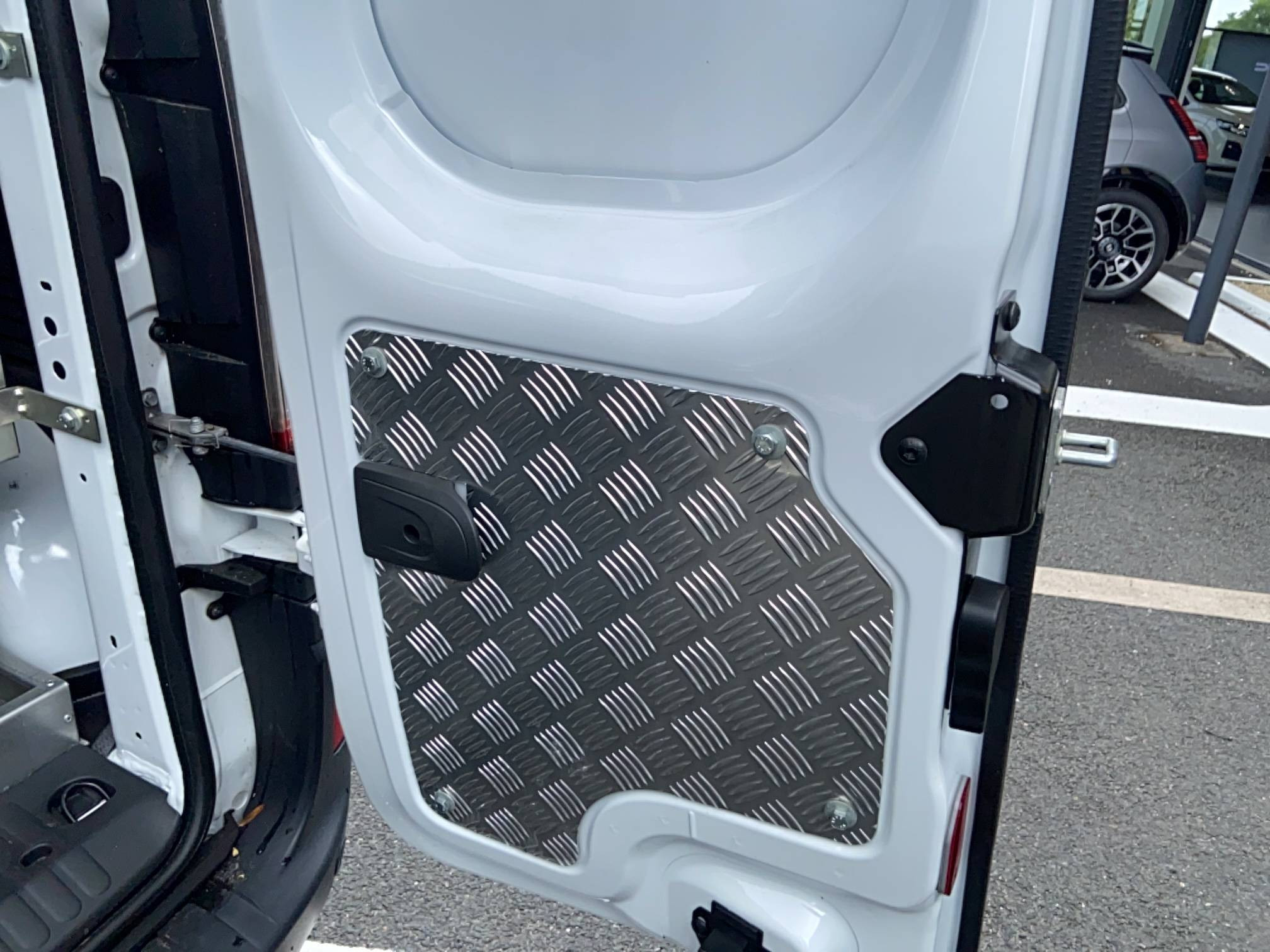 Vente en ligne Renault Kangoo Express  GRAND VOLUME BLUE DCI 115 au prix de 12 000 €