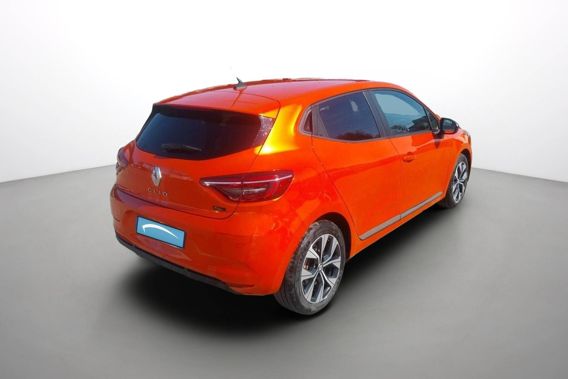 Vente en ligne Renault Clio 5 Clio E-Tech hybride 145 au prix de 15 990 €