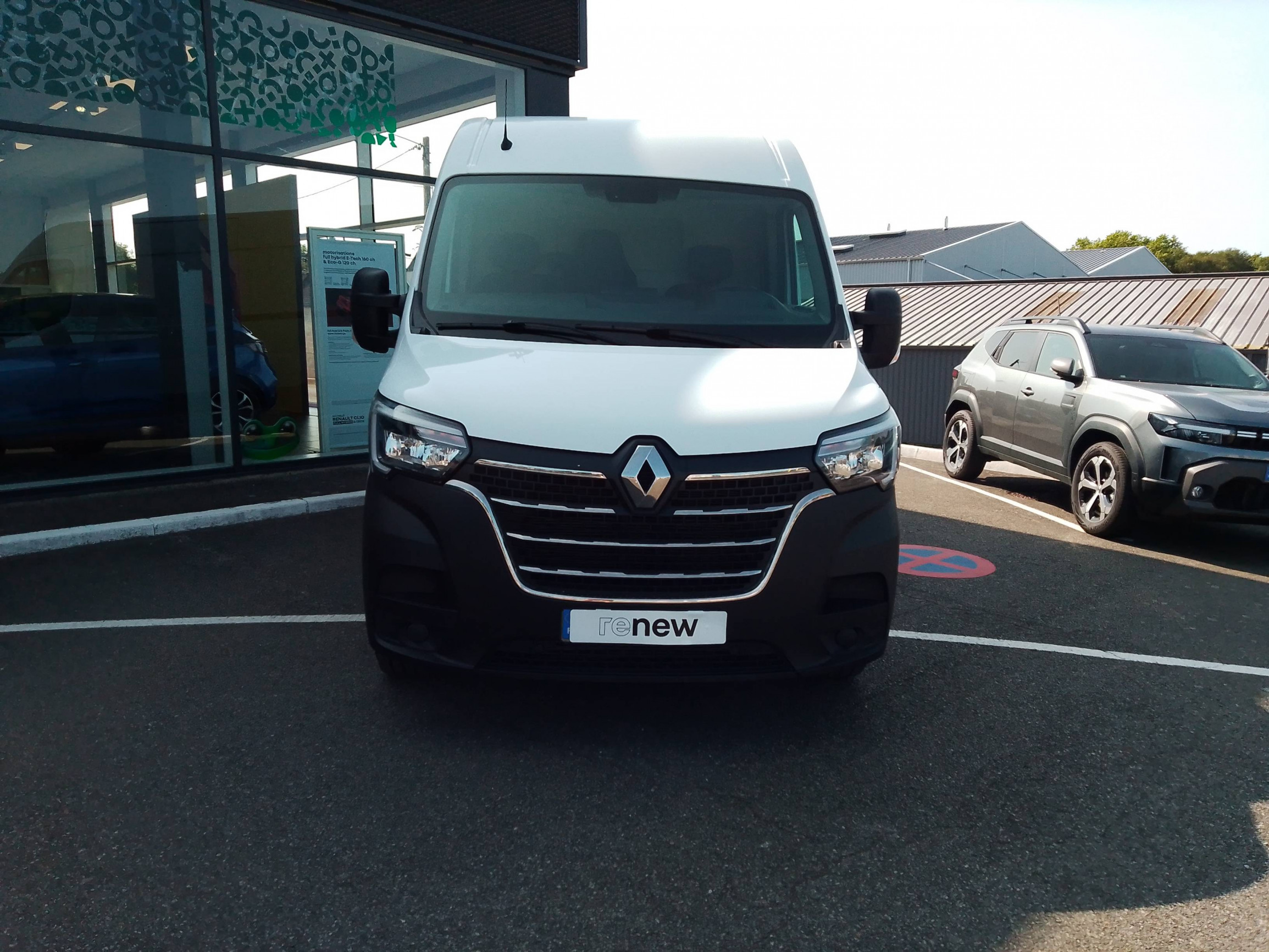 Vente en ligne Renault Master Fourgon MASTER FGN TRAC F3500 L2H2 BLUE DCI 135 au prix de 19 990 €