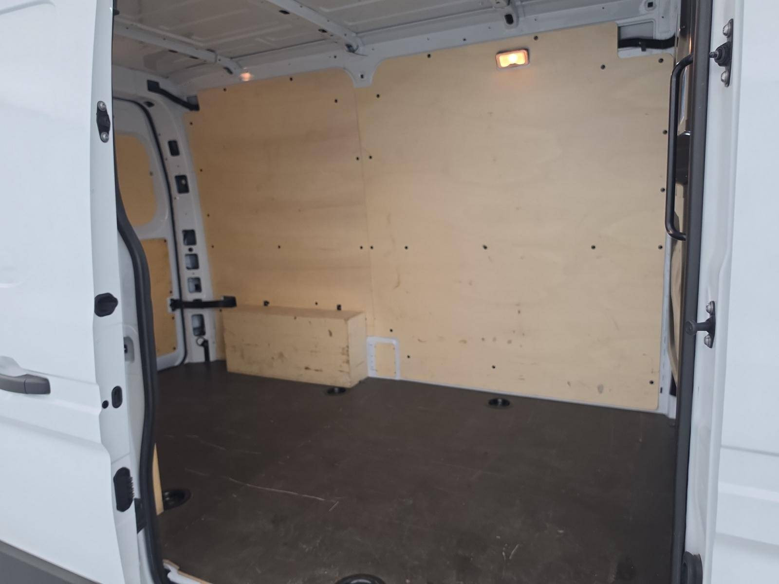 Vente en ligne Renault Master Fourgon MASTER FG BLUE DCI 130 L2H2 3T5 TR au prix de 31 490 €