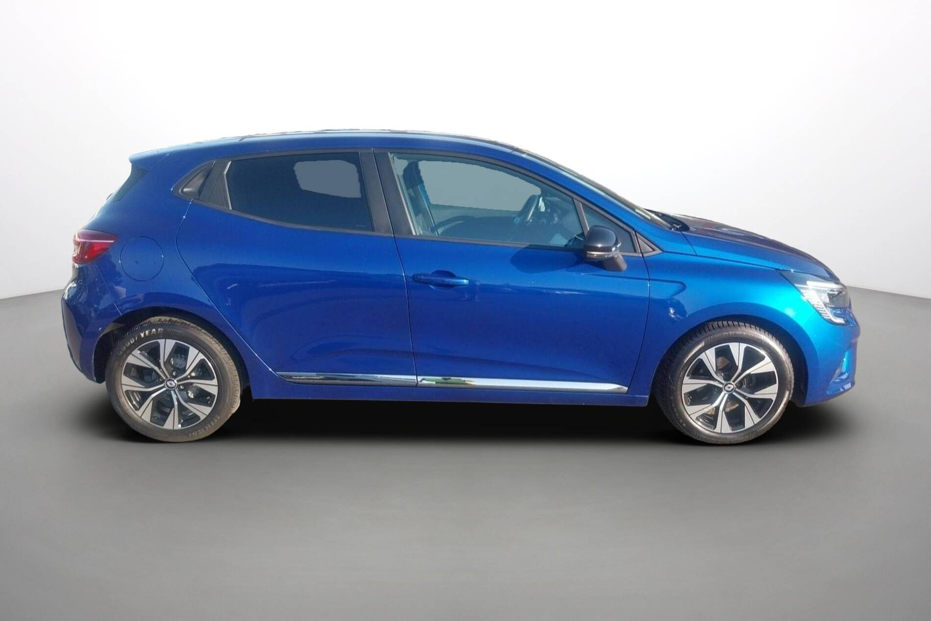 Vente en ligne Renault Clio 5 Clio TCe 100 GPL au prix de 13 980 €