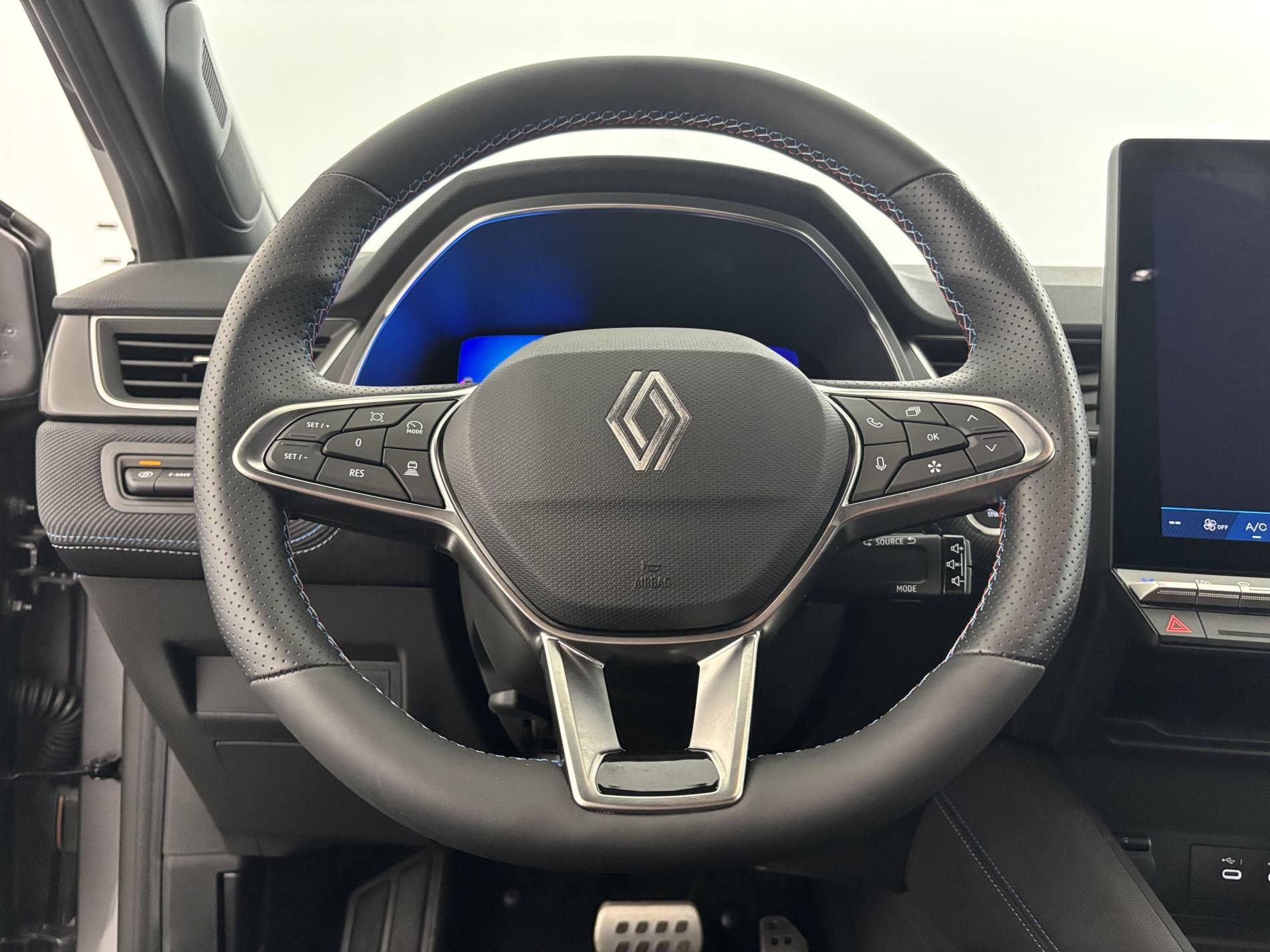 Vente en ligne Renault Symbioz  E-Tech full hybrid 160 ch au prix de 33 750 €