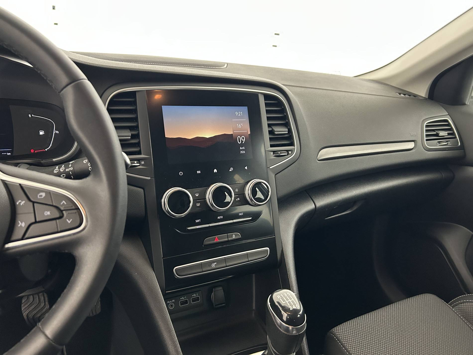 Vente en ligne Renault Megane 4 Estate  Blue dCi 115 au prix de 18 990 €