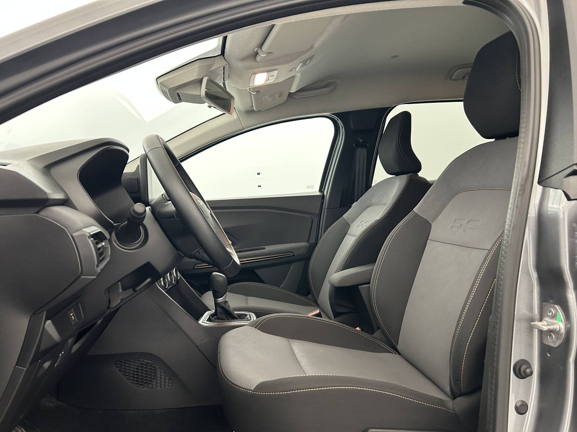 Vente en ligne Dacia Jogger  Hybrid 140 7 places GSR2 au prix de 24 590 €