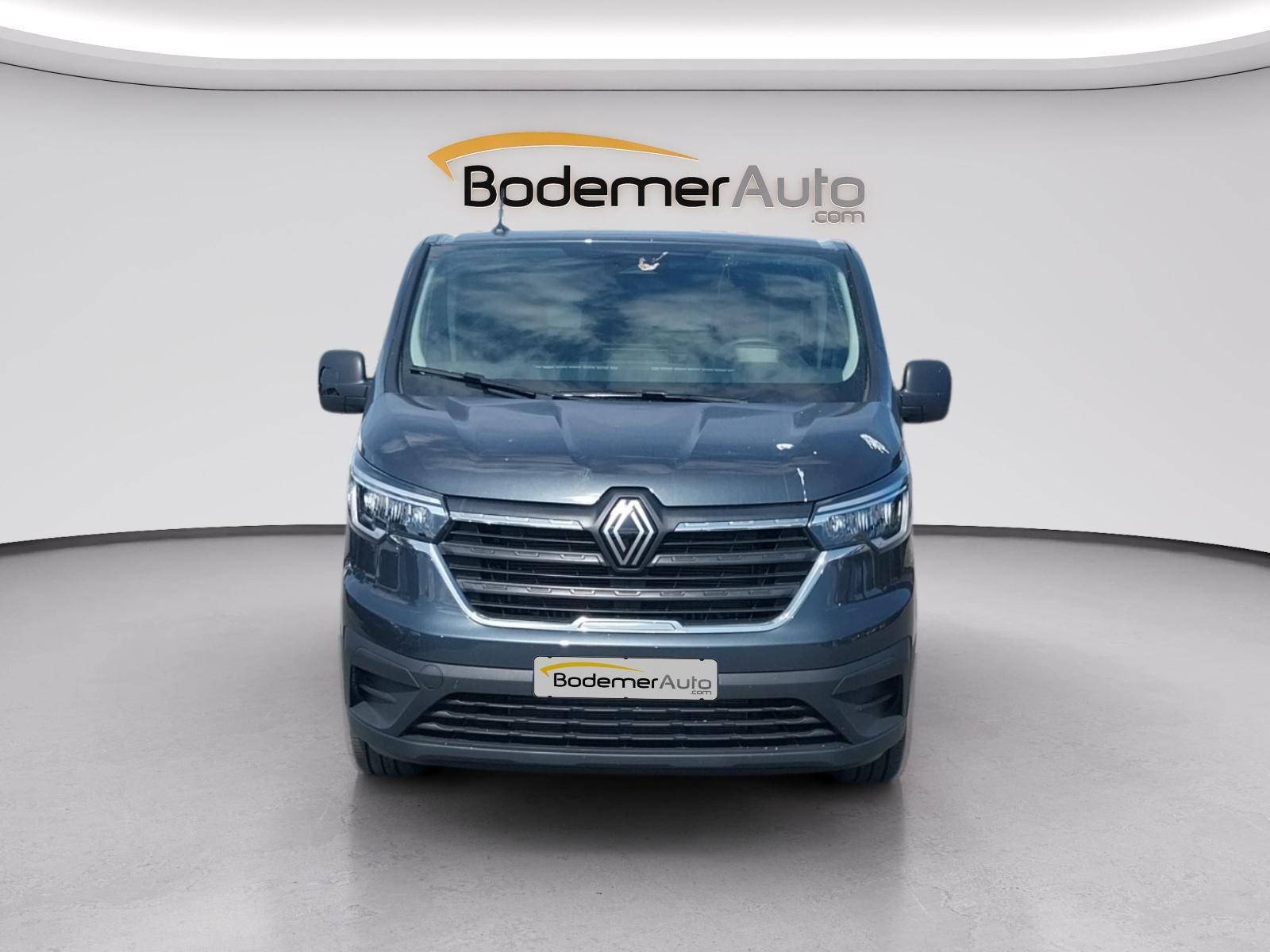 Vente en ligne Renault Trafic 3 Fourgon TRAFIC FG BLUE DCI 110 L1H1 2T8 GSR2 au prix de 24 900 €
