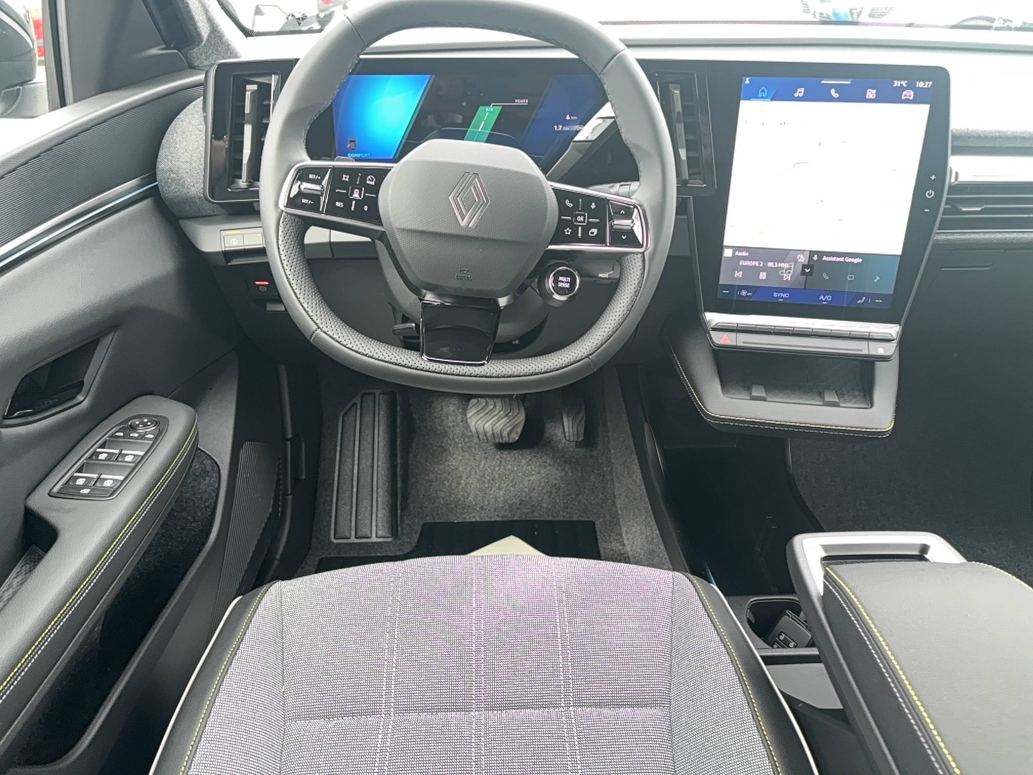 Vente en ligne Renault Scenic E-Tech Scenic E-Tech électrique 220 ch grande autonomie au prix de 45 500 €
