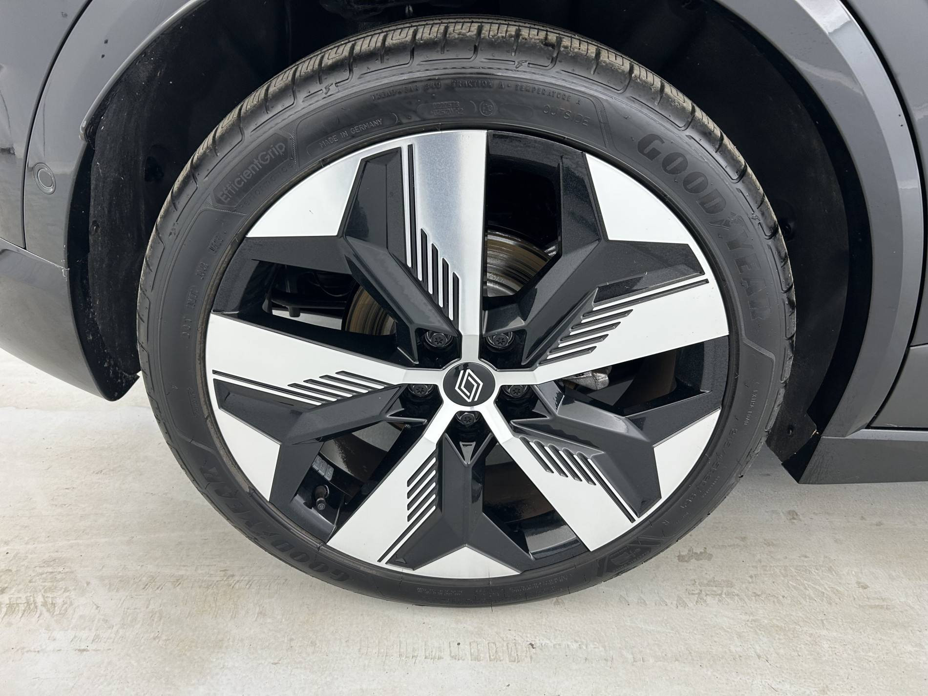 Vente en ligne Renault Megane E-Tech  220 ch autonomie confort GSR2 au prix de 30 490 €