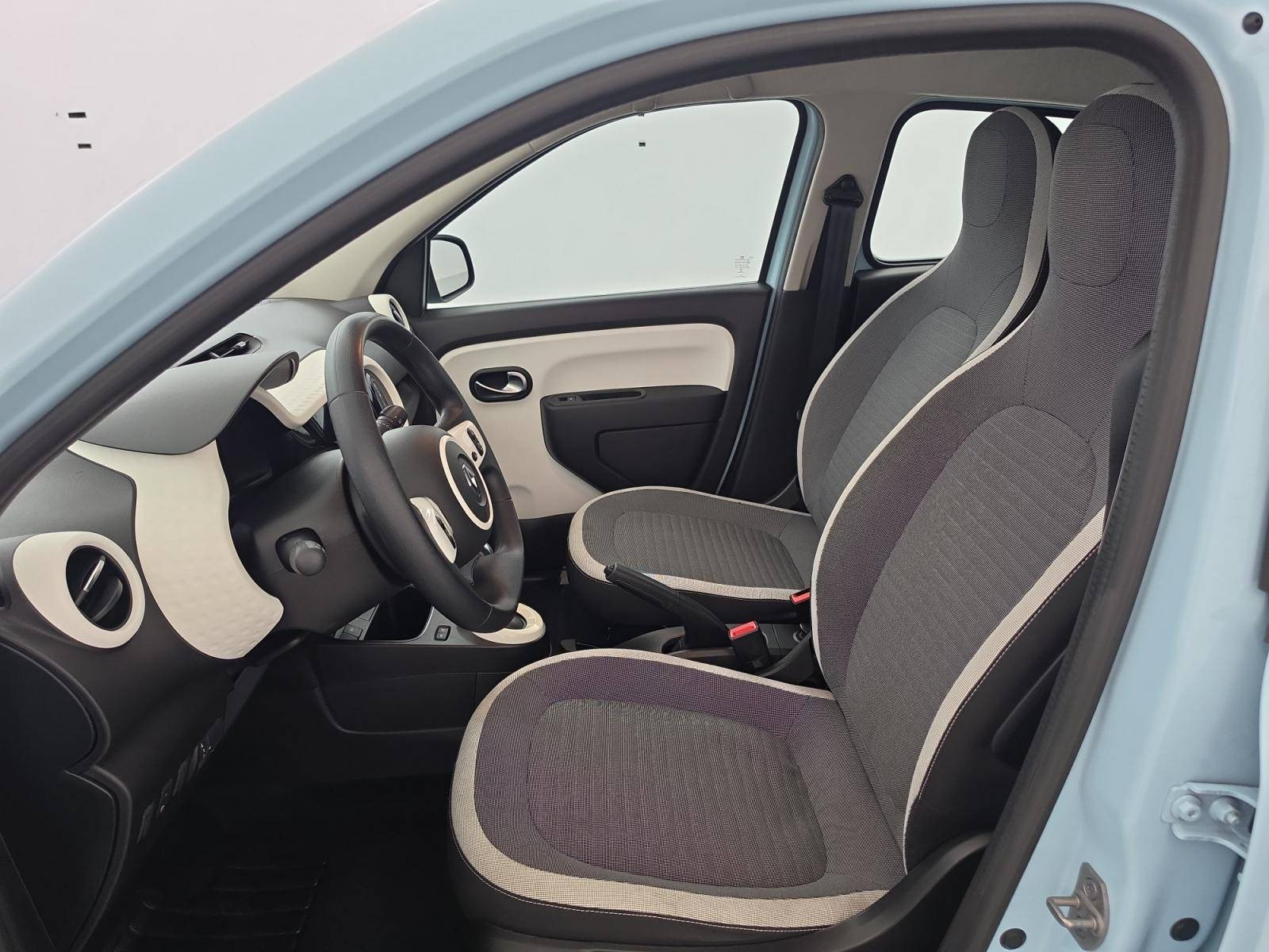 Vente en ligne Renault Twingo Electrique Twingo III E-Tech au prix de 12 900 €