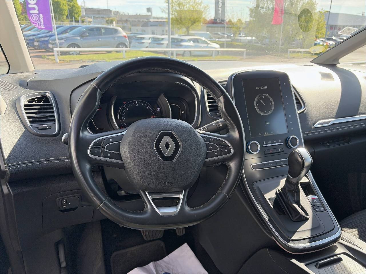 Vente en ligne Renault Grand Scenic 4 Grand Scenic Blue dCi 120 EDC au prix de 15 990 €