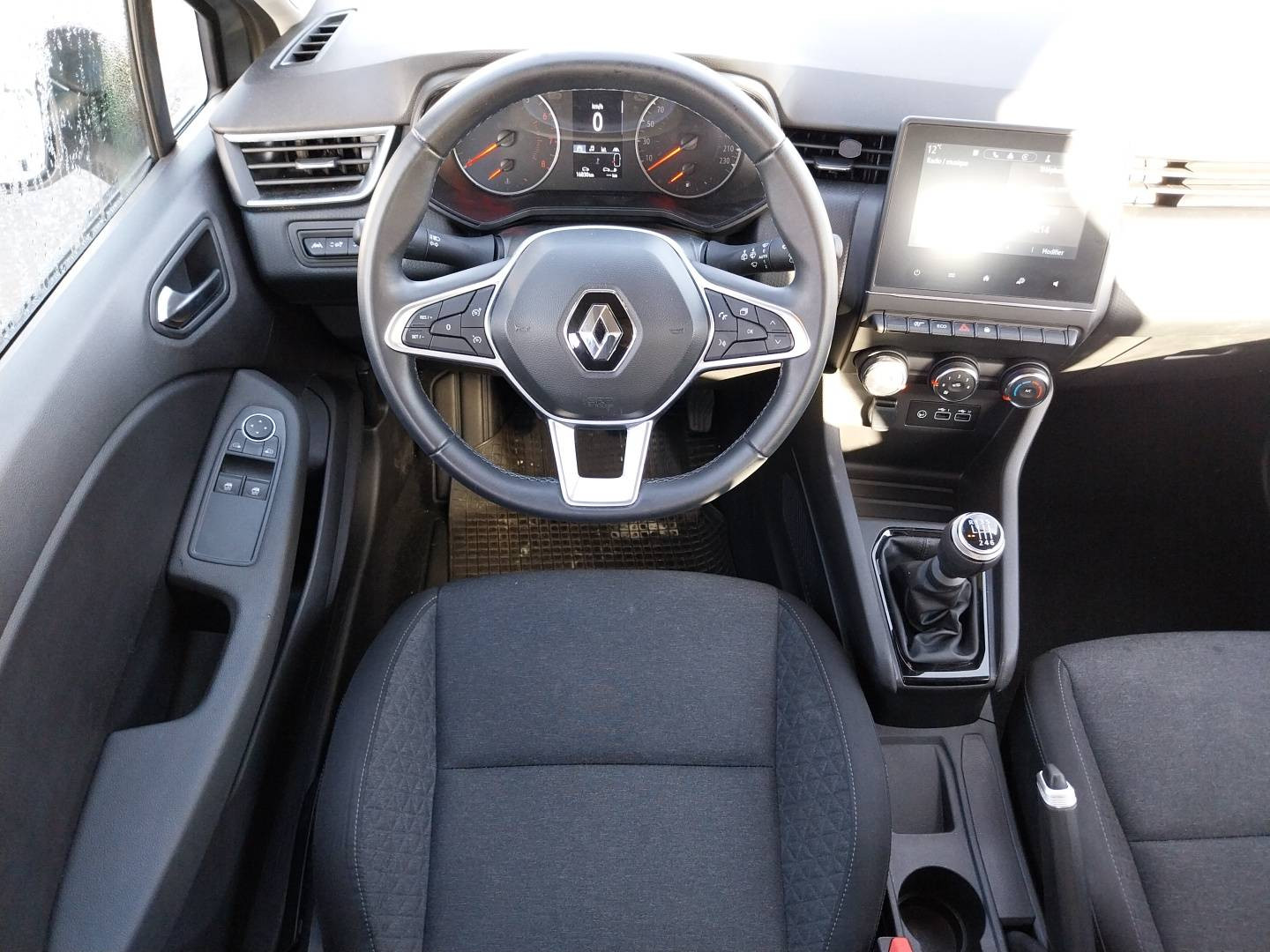 Vente en ligne Renault Clio 5 Clio TCe 90 au prix de 15 990 €