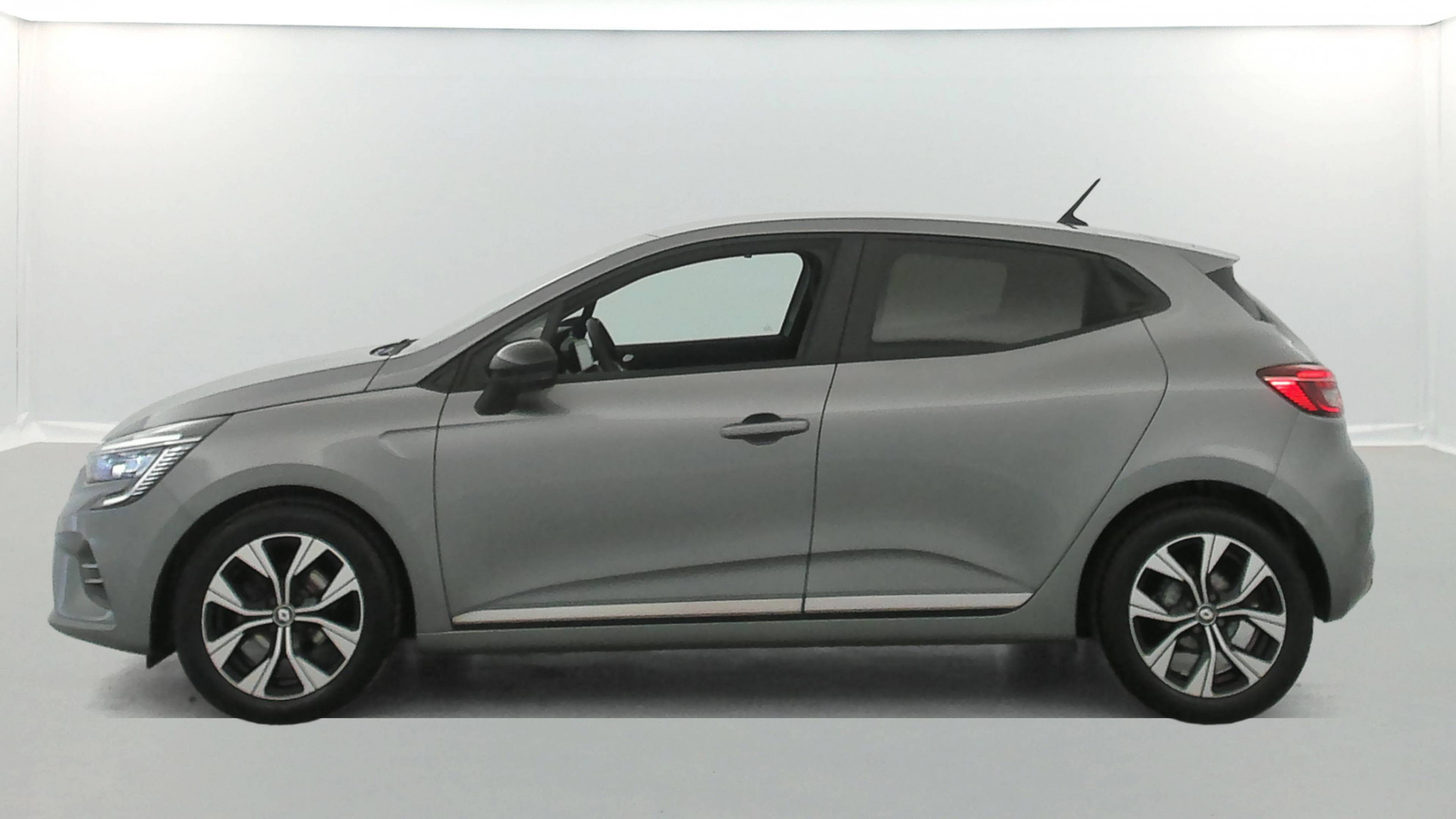 Vente en ligne Renault Clio 5 Clio TCe 90 au prix de 14 290 €