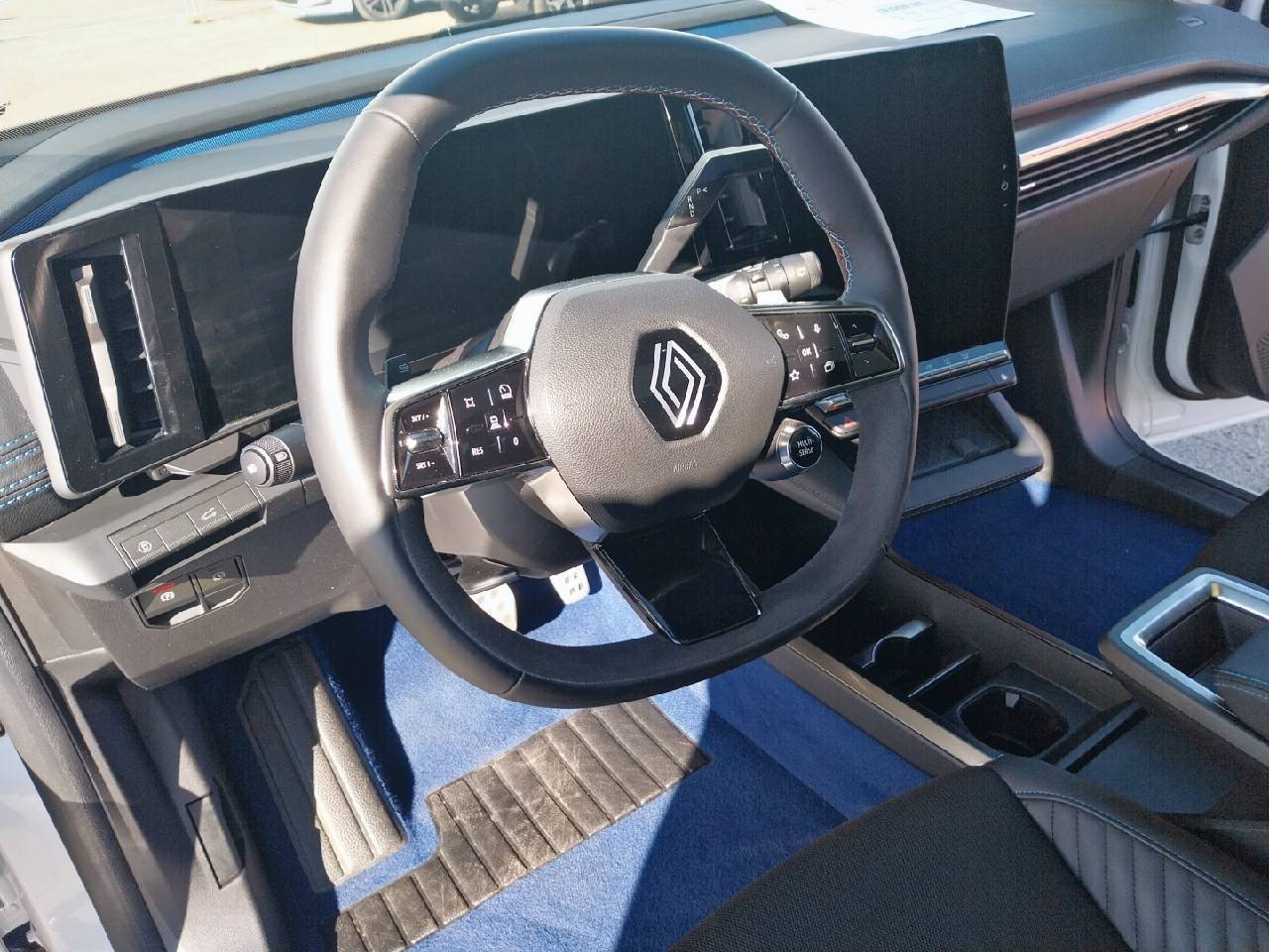 Vente en ligne Renault Scenic E-Tech  220 ch grande autonomie au prix de 38 490 €