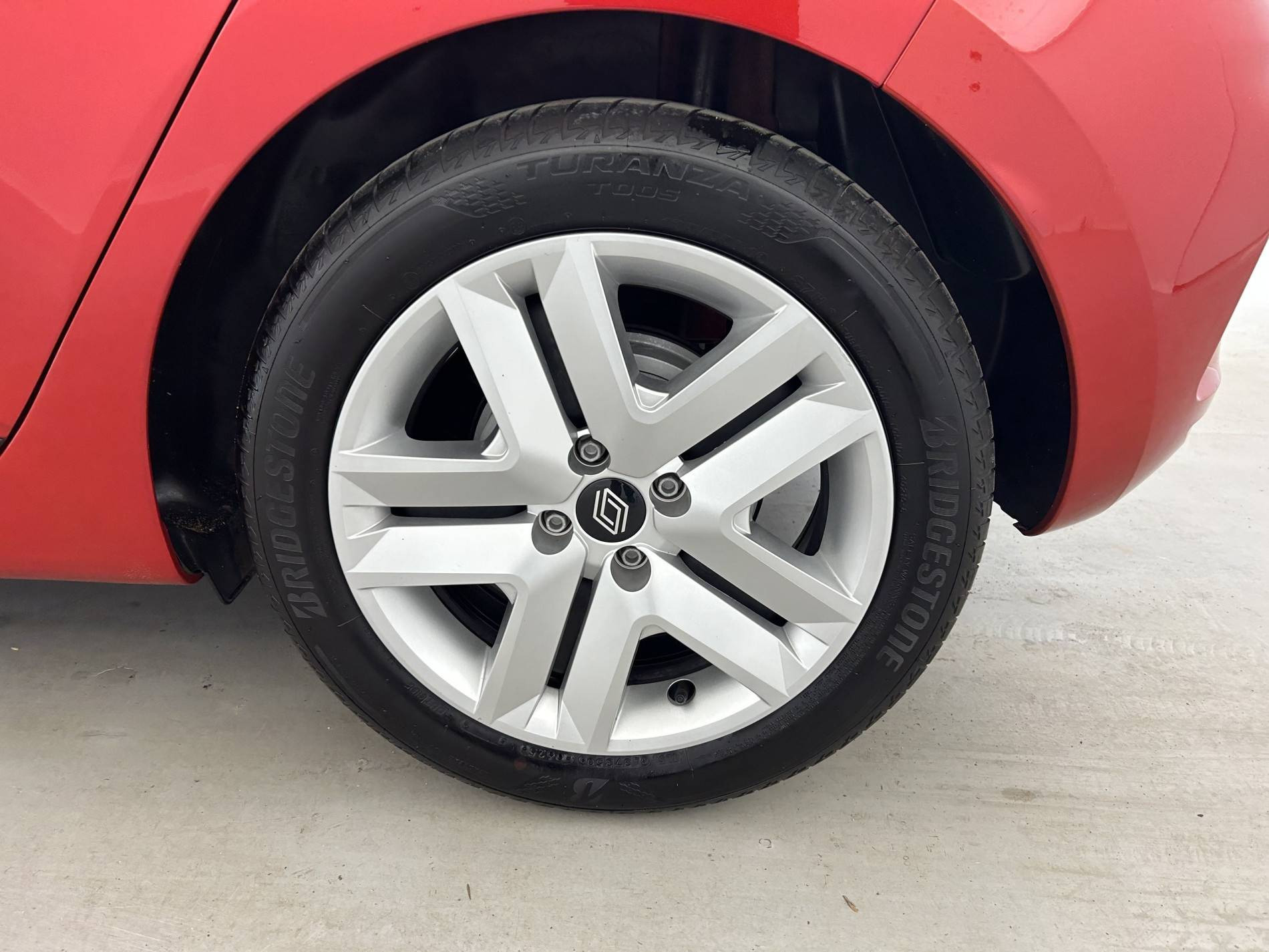 Vente en ligne Renault Clio 5 Clio E-Tech full hybrid 145 ch GSR2 au prix de 20 000 €