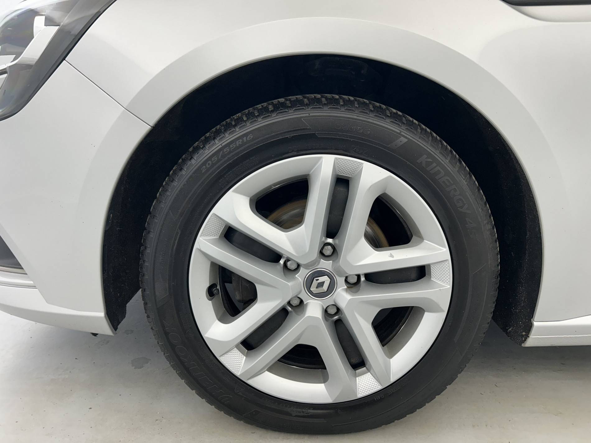 Vente en ligne Renault Megane 4 Estate Mégane IV Estate Blue dCi 115 EDC au prix de 12 090 €