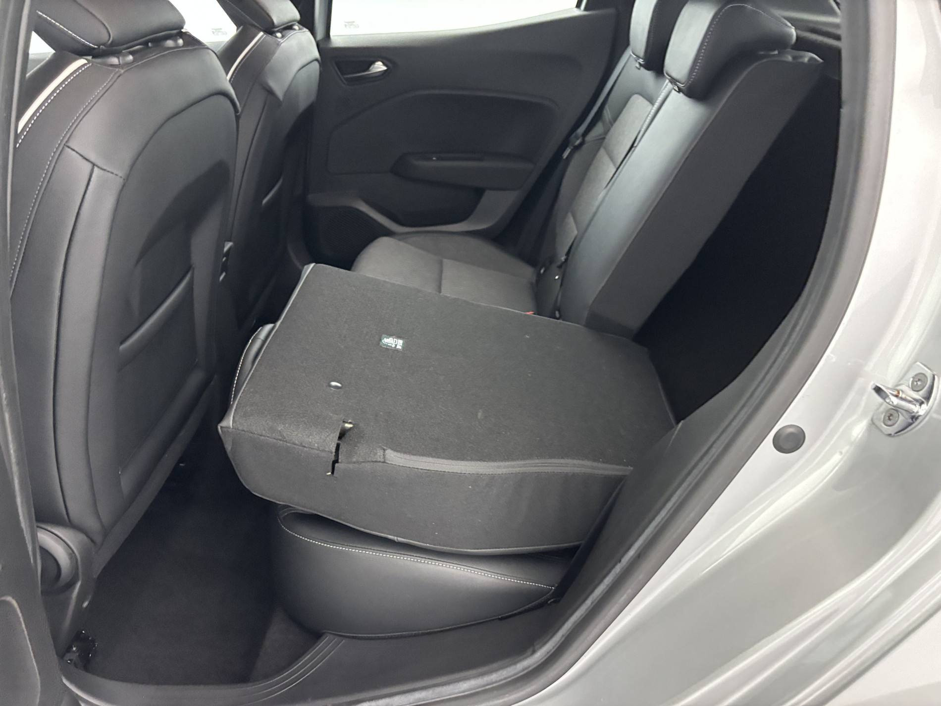 Vente en ligne Renault Clio 5 Clio TCe 90 - 21N au prix de 14 890 €