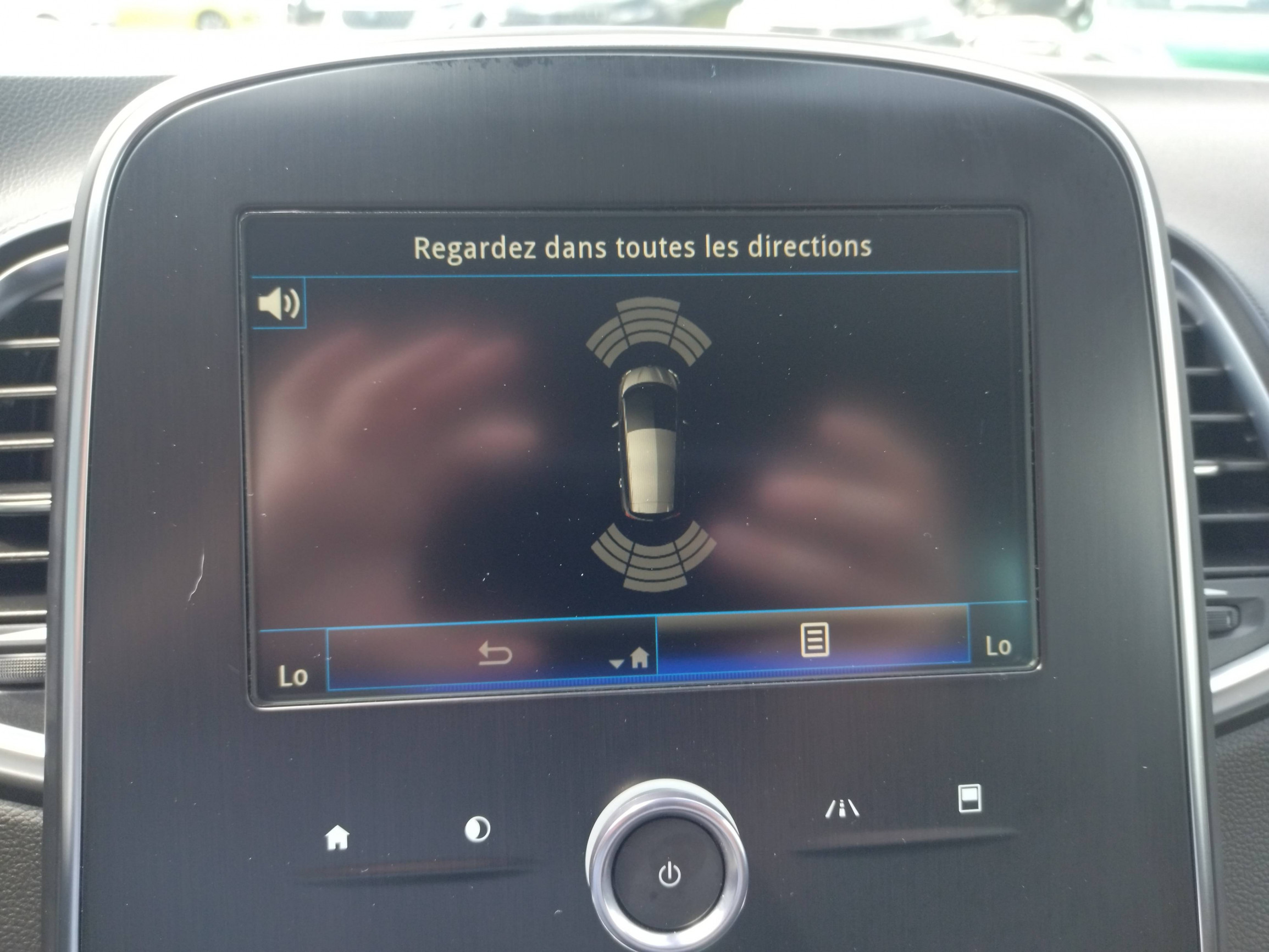 Vente en ligne Renault Scenic 4 Scenic Blue dCi 120 au prix de 16 990 €