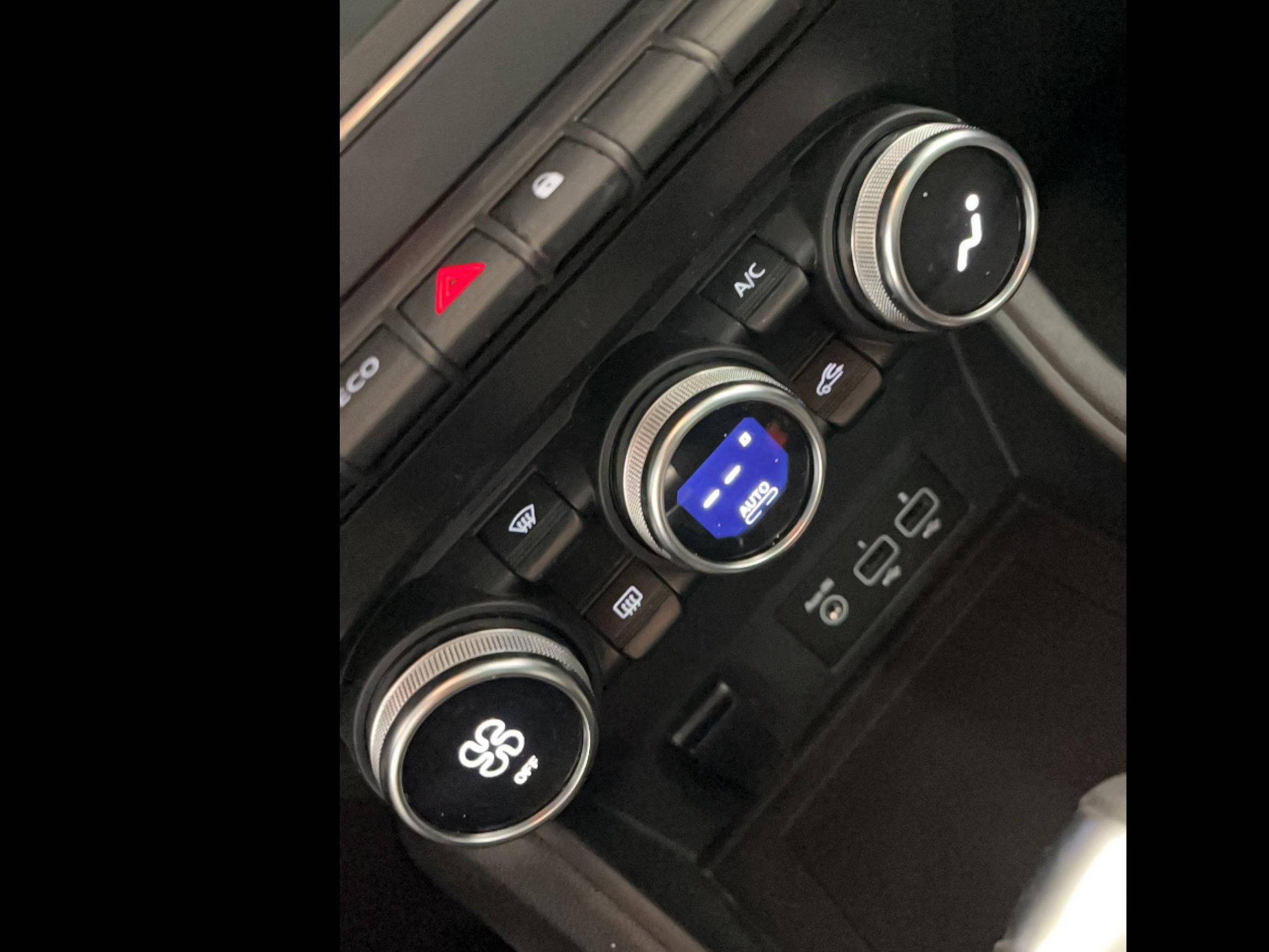 Vente en ligne Renault Captur  E-Tech 145 - 21 au prix de 19 490 €