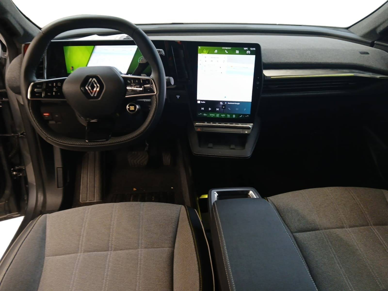 Vente en ligne Renault Scenic E-Tech Scenic E-Tech électrique 220 ch grande autonomie au prix de 37 990 €