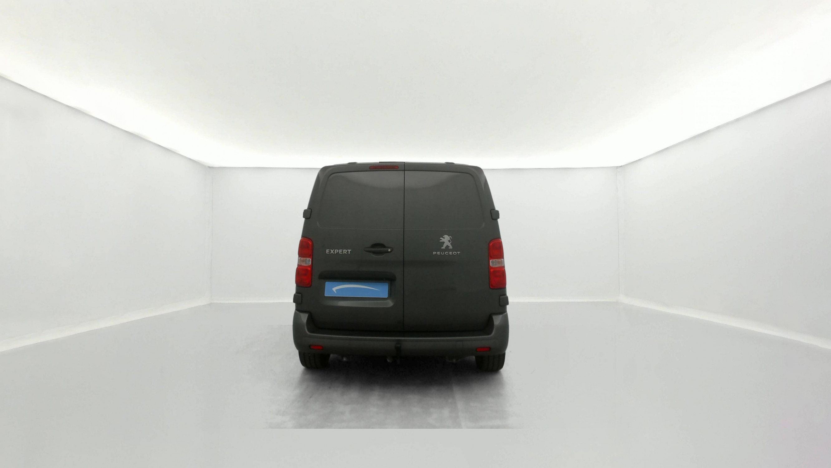 Vente en ligne Peugeot Expert Cabine Approfondie EXPERT CA STANDARD BLUEHDI 180 S&S EAT8 au prix de 28 990 €
