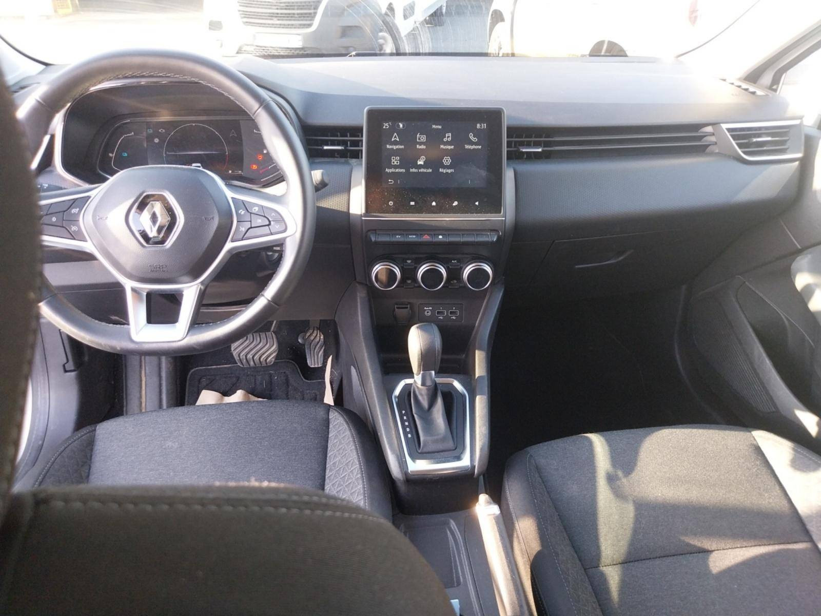 Vente en ligne Renault Clio 5 CLIO SOCIETE E-TECH 140 - 21N au prix de 13 290 €