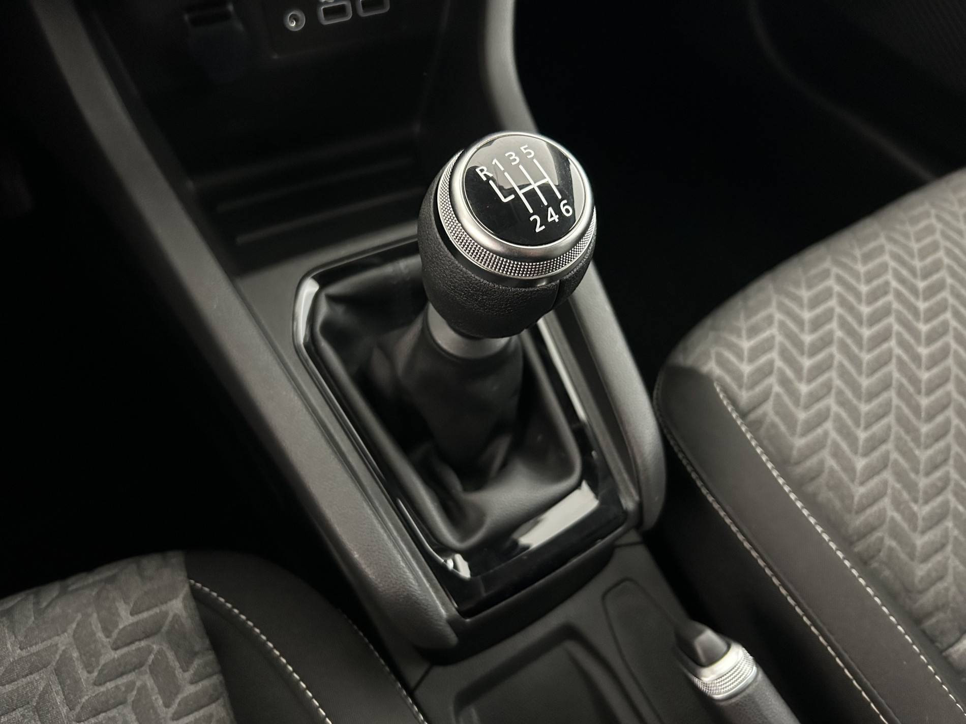 Vente en ligne Renault Clio 5 Clio Blue dCi 100 au prix de 16 490 €