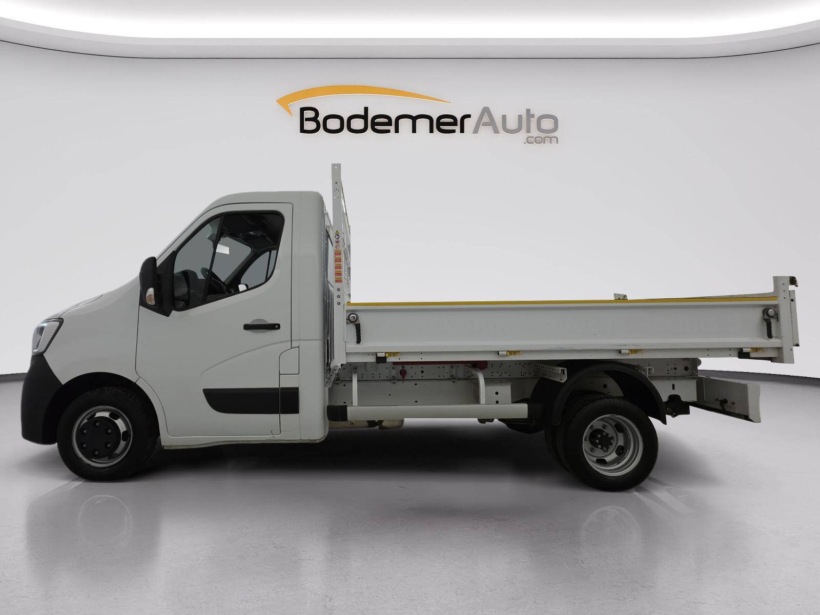 Vente en ligne Renault Master 3 Châssis Cabine MASTER CC PROP RJ3500 L2 PAFC BLUE DCI 130 EURO VI au prix de 29 990 €