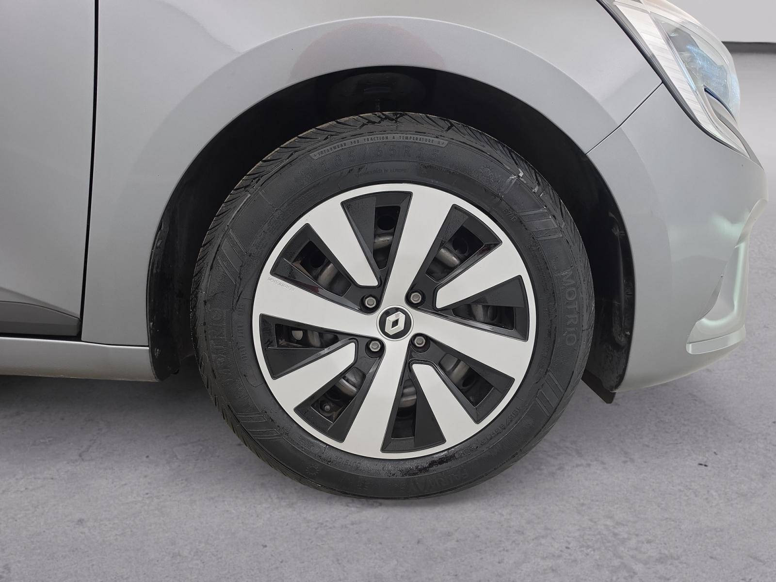 Vente en ligne Renault Clio 5 Clio TCe 90 au prix de 14 890 €
