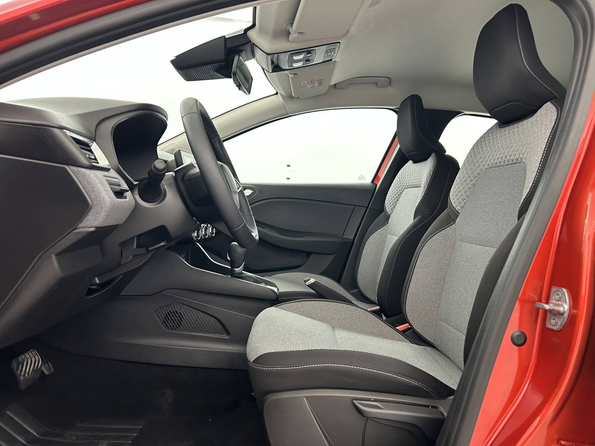 Vente en ligne Renault Clio 5 Clio E-Tech full hybrid 145 ch GSR2 au prix de 18 590 €