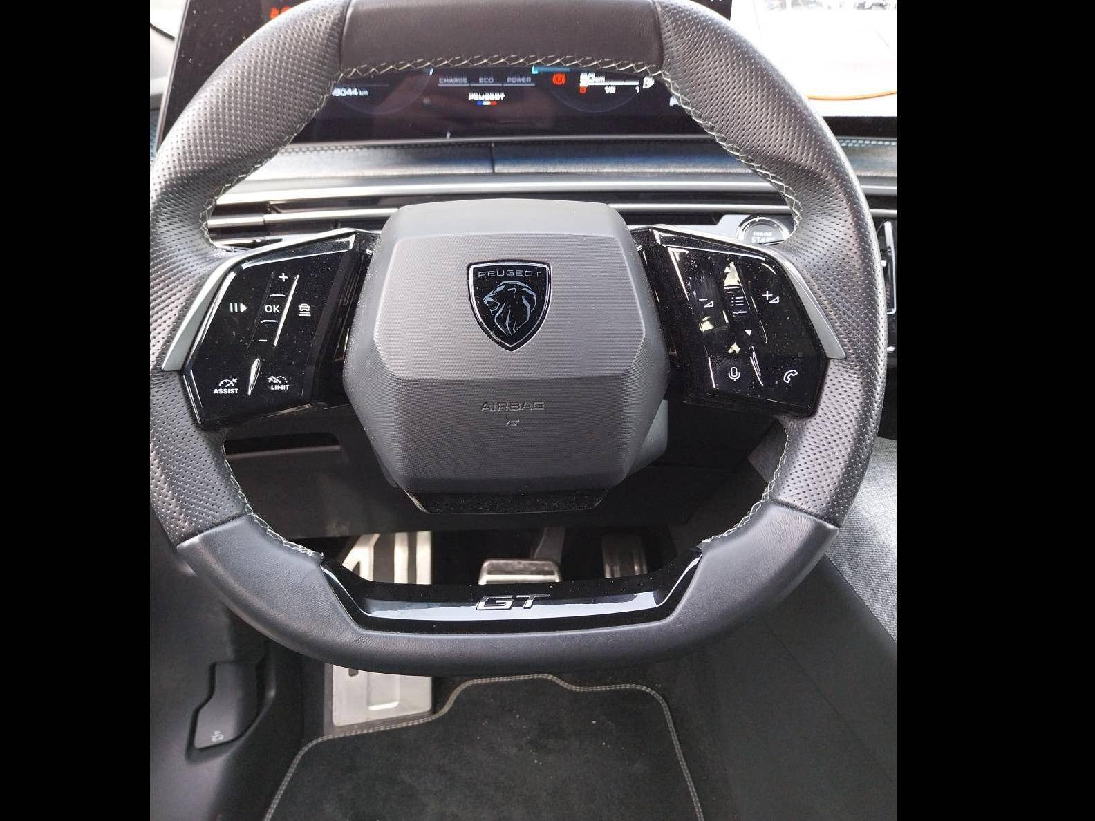 Vente en ligne Peugeot 3008  Hybrid 136 e-DCS6 au prix de 28 490 €