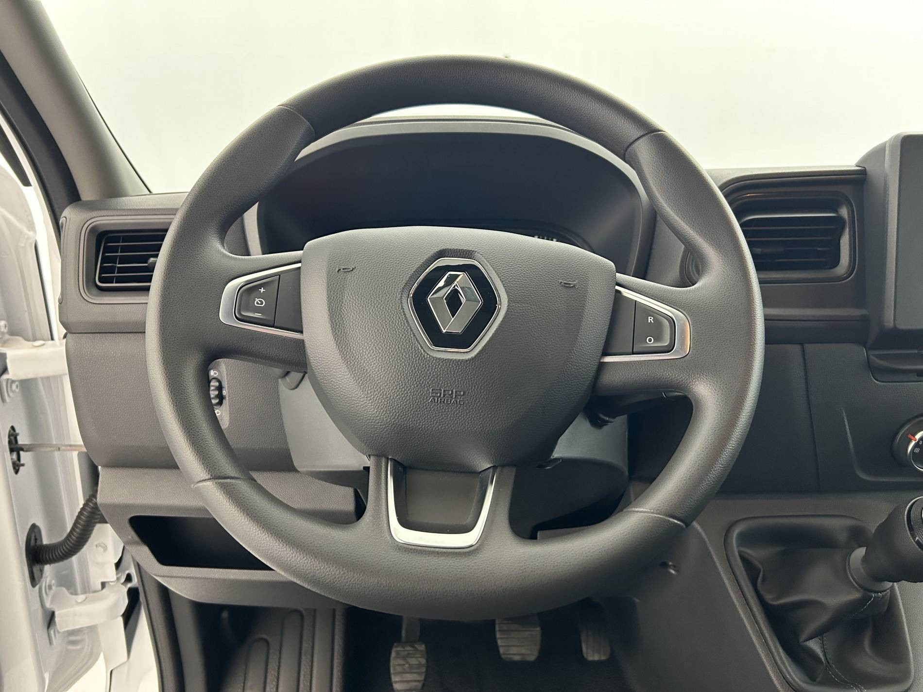 Vente en ligne Renault Master Fourgon MASTER FGN TRAC F3500 L2H2 BLUE DCI 135 au prix de 24 790 €