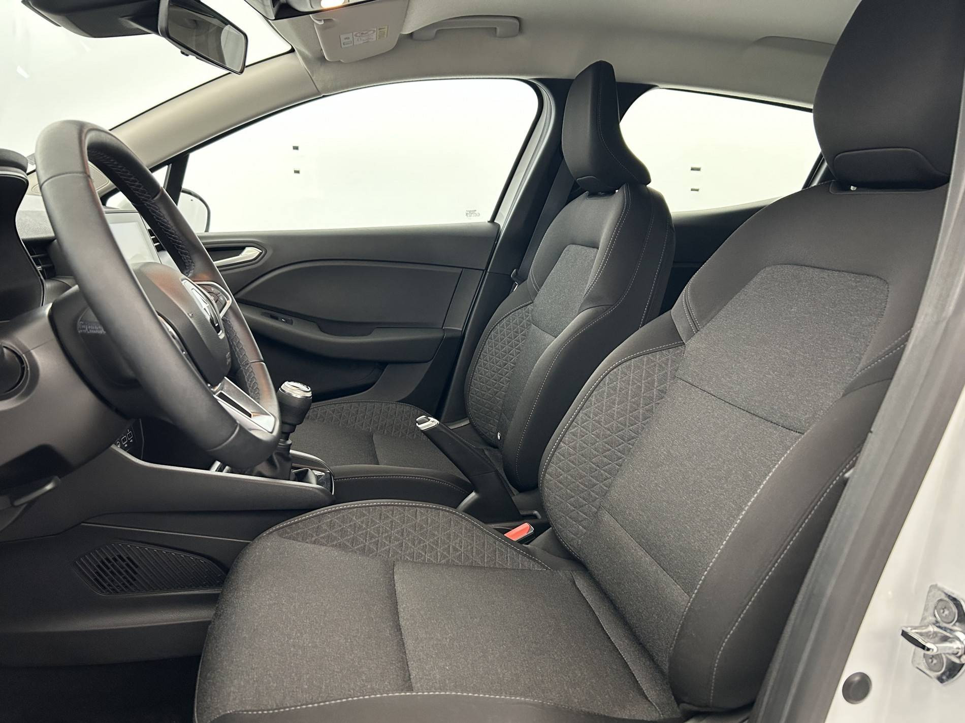 Vente en ligne Renault Clio 5 Clio TCe 90 - 21N au prix de 13 590 €