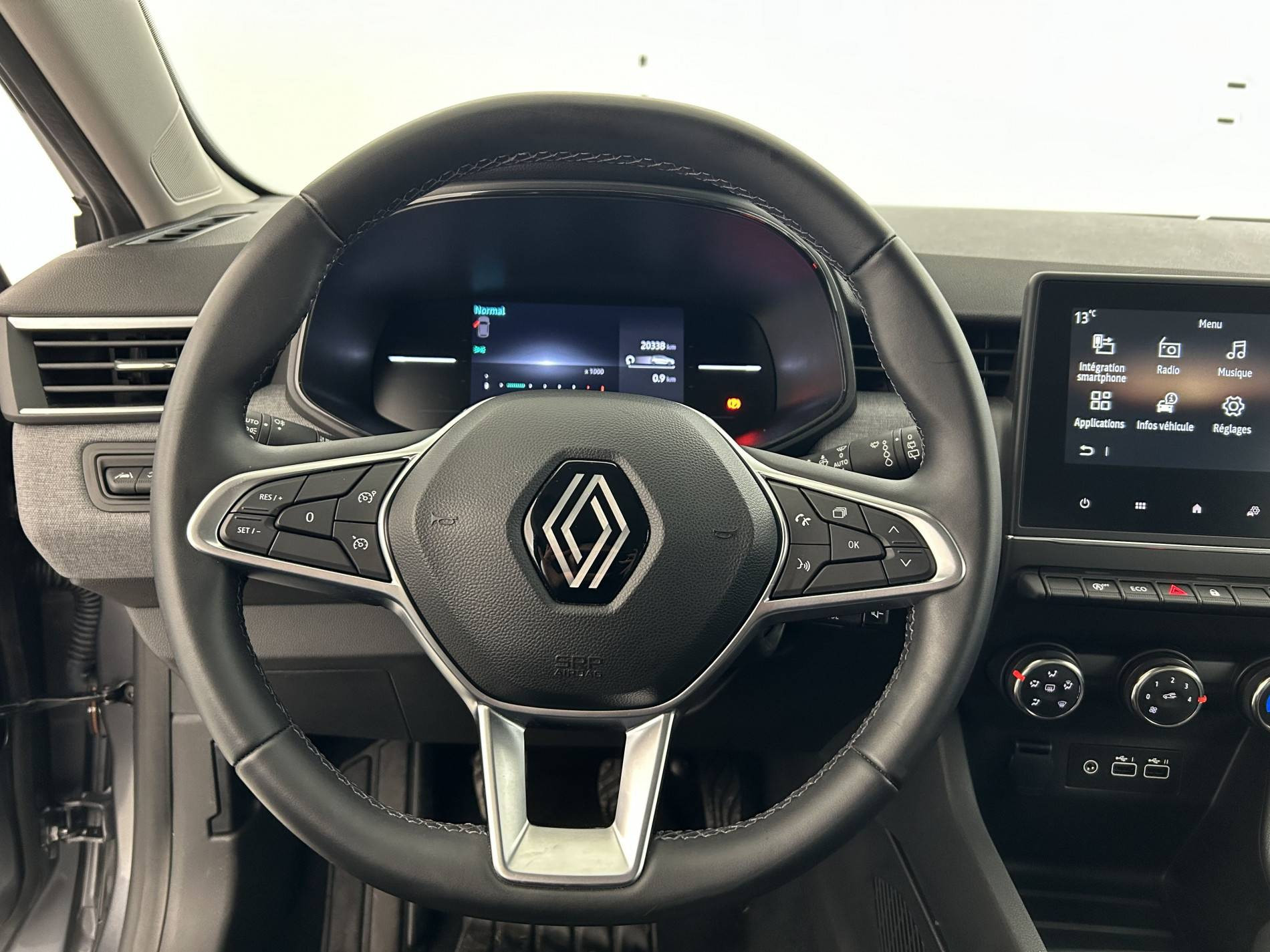 Vente en ligne Renault Clio 5 Clio TCe 90 au prix de 14 975 €