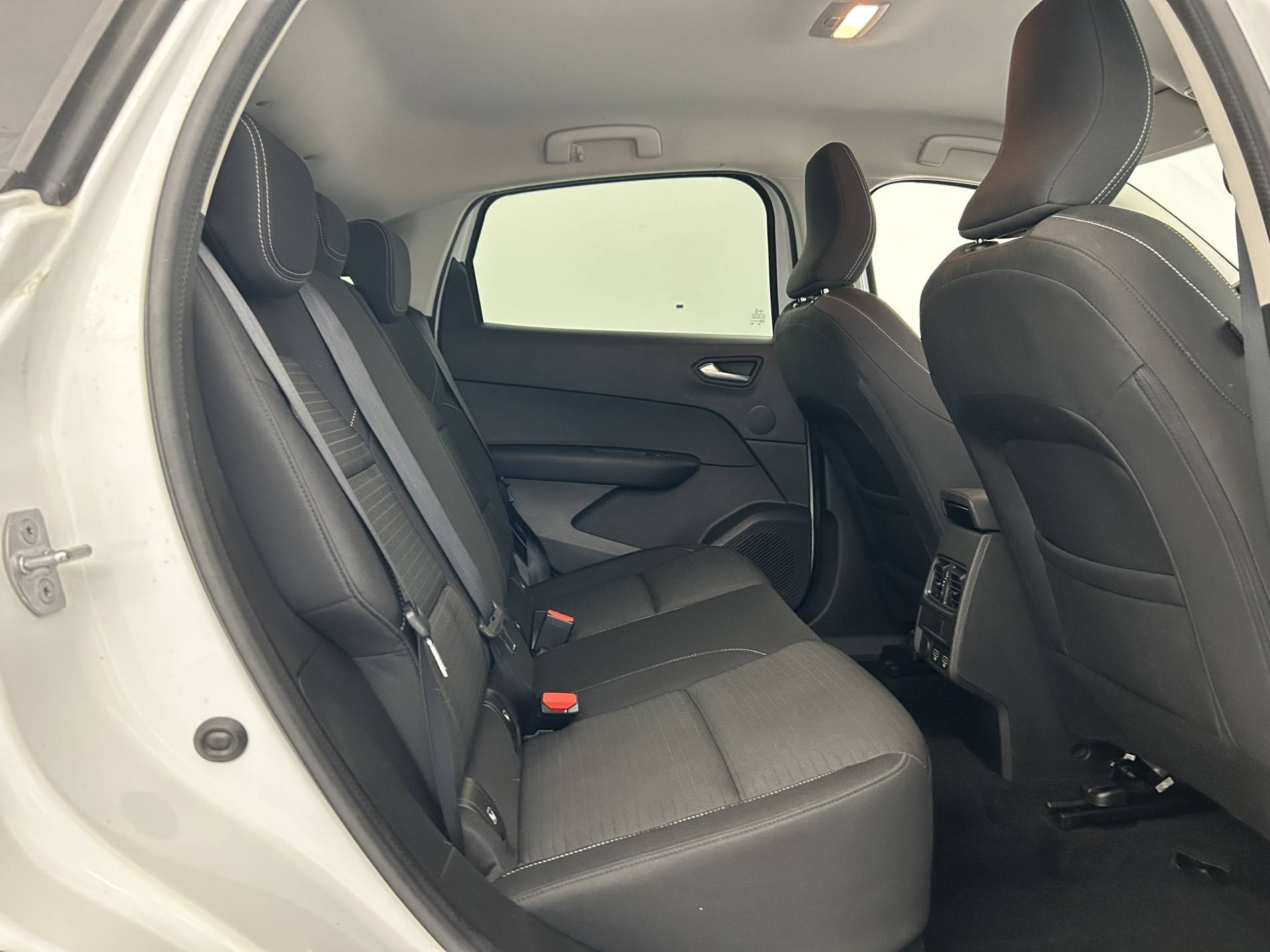 Vente en ligne Renault Arkana  mild hybrid 140 EDC FAP - 22 au prix de 16 990 €