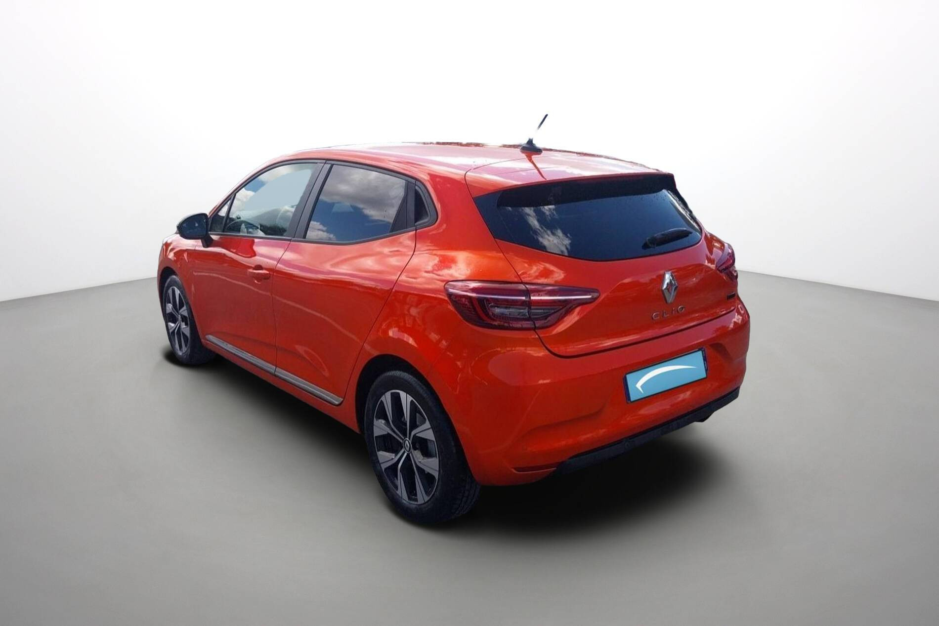 Vente en ligne Renault Clio 5 Clio E-Tech full hybrid 145 au prix de 17 390 €