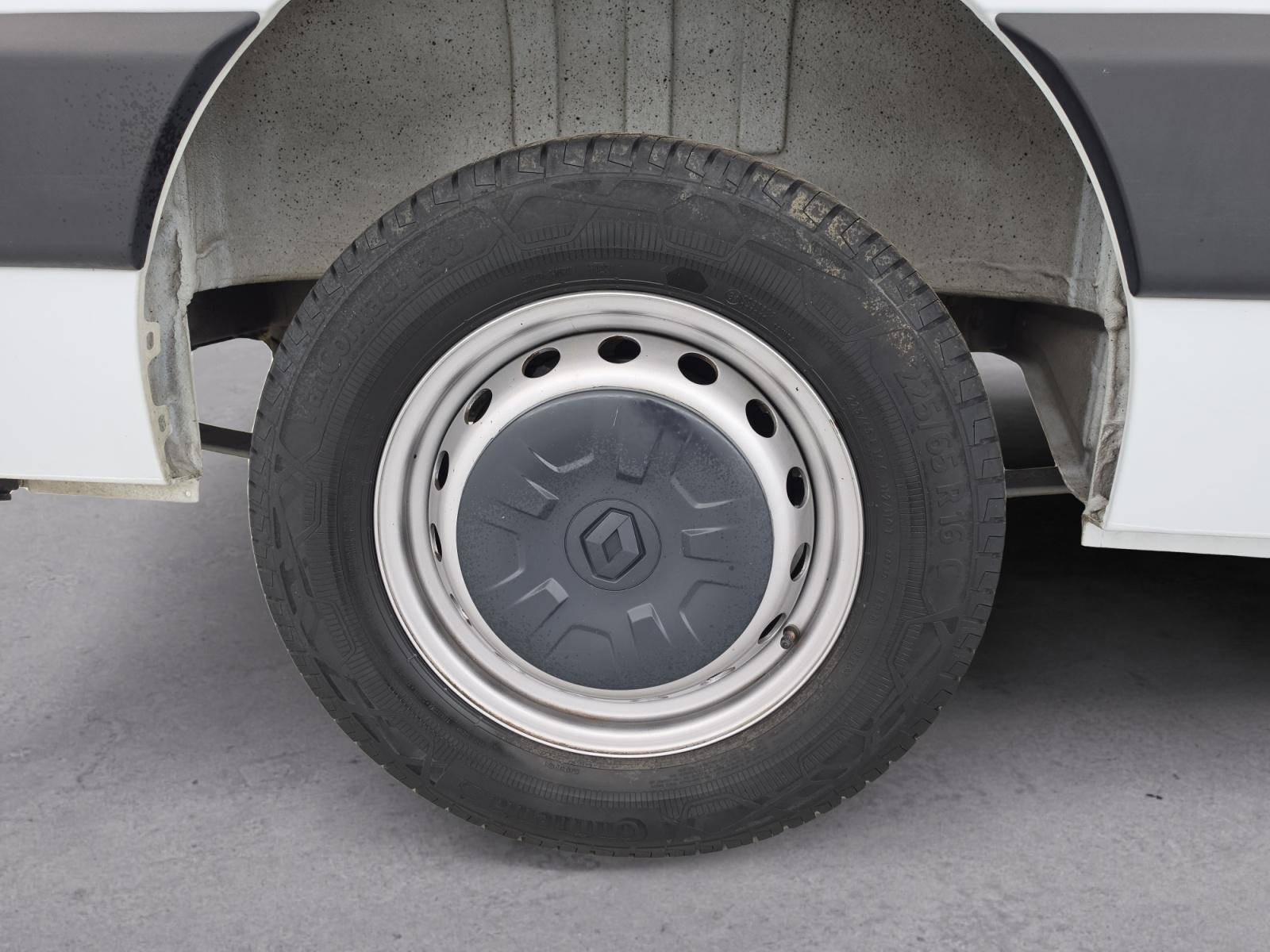 Vente en ligne Renault Master Fourgon MASTER FGN TRAC F3500 L2H2 BLUE DCI 135 au prix de 24 000 €
