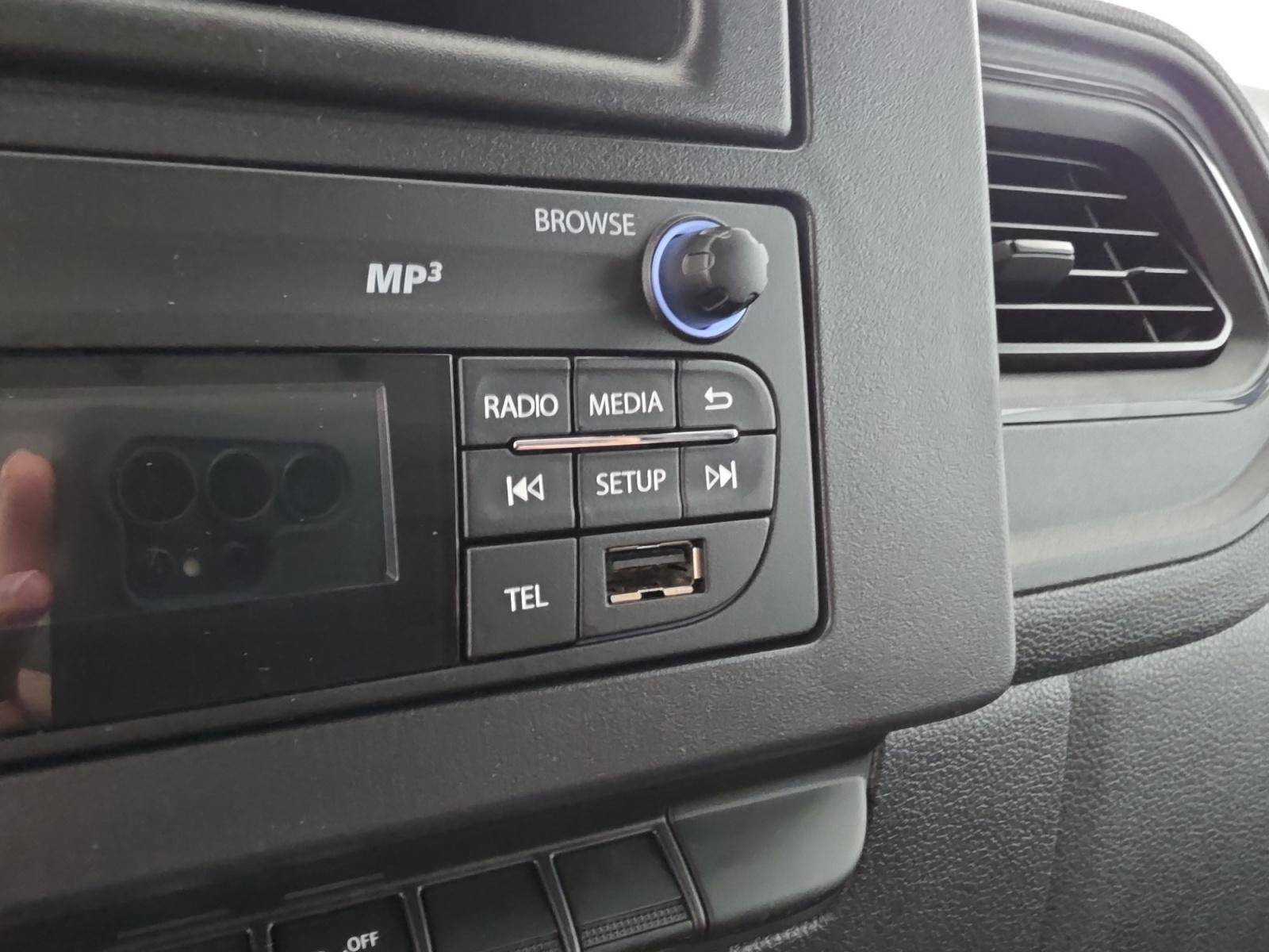 Vente en ligne Renault Master Fourgon MASTER FGN TRAC F3500 L3H3 BLUE DCI 135 au prix de 28 490 €