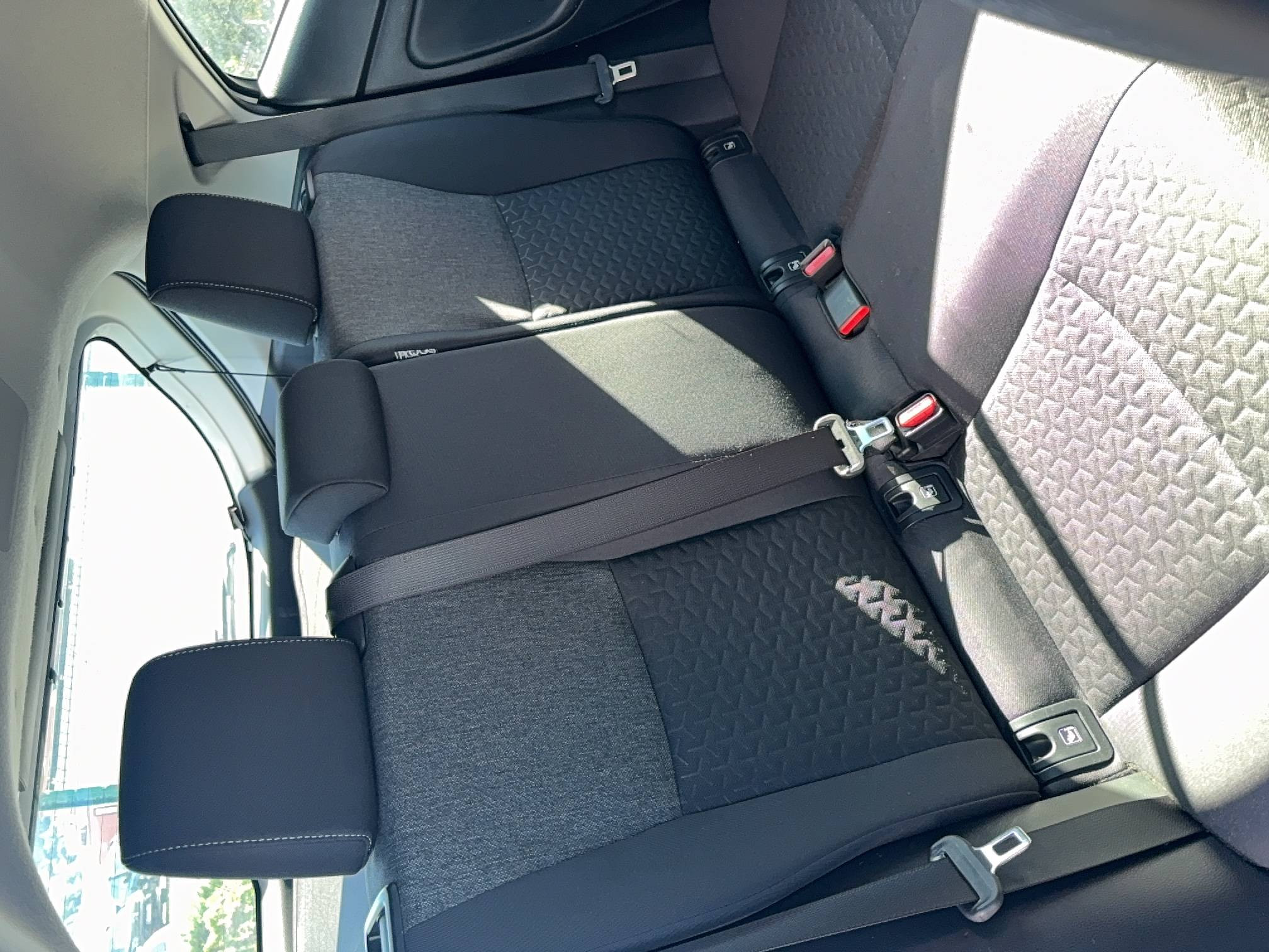 Vente en ligne Toyota Yaris YARIS HYBRIDE AFFAIRES 116H au prix de 18 990 €